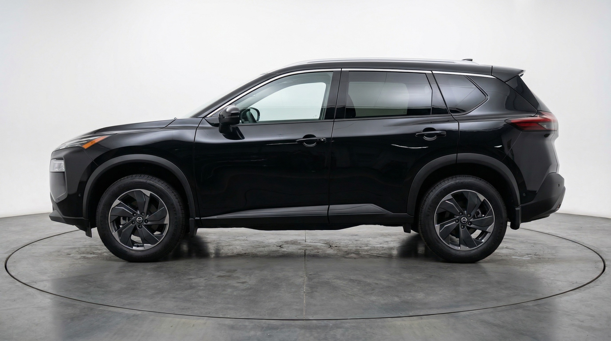 Thumbnail: 2025 Nissan Rogue - 4