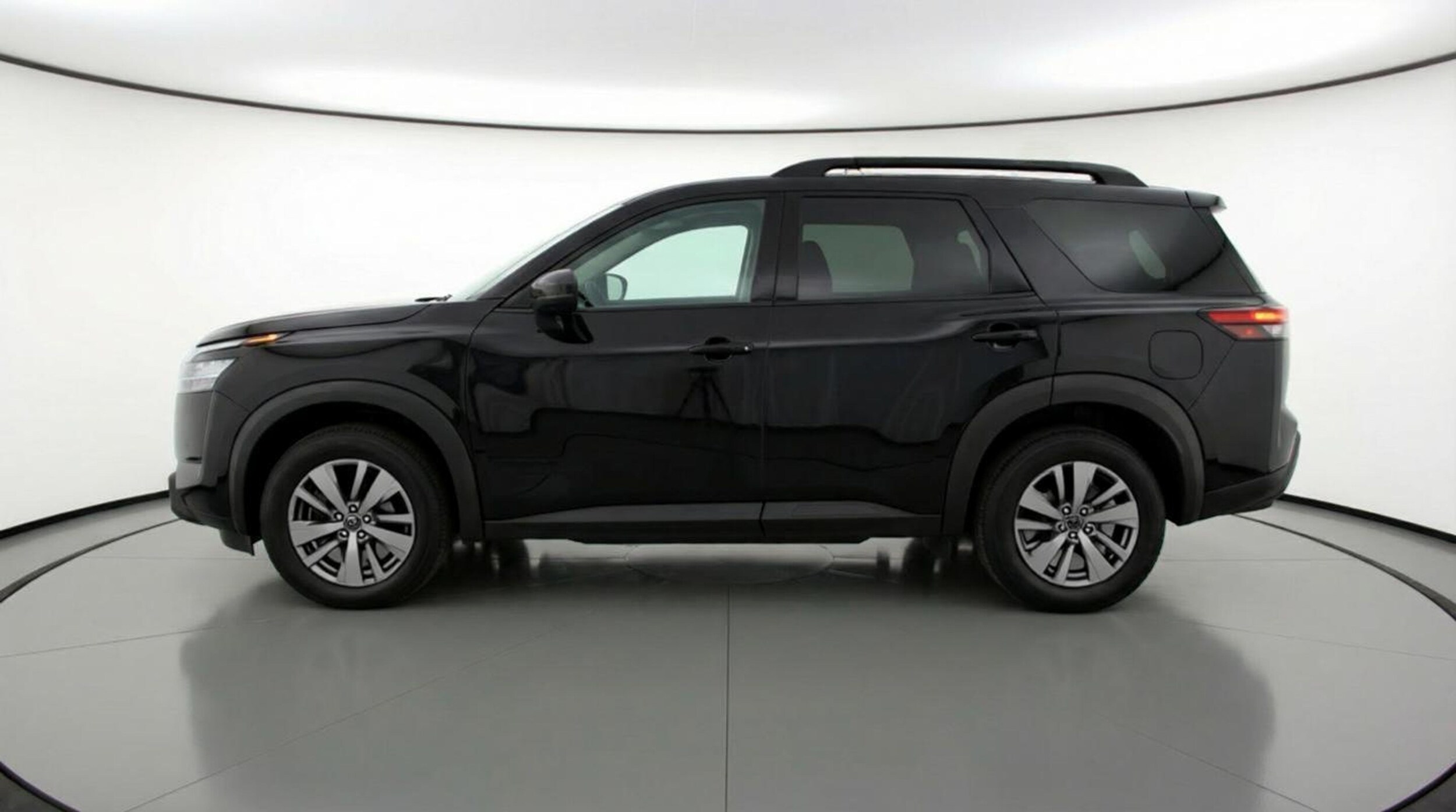 Thumbnail: 2025 Nissan Pathfinder - 4