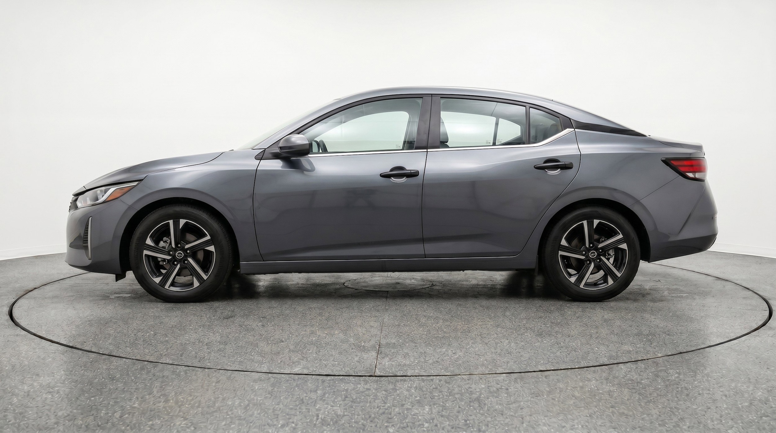 Thumbnail: 2025 Nissan Sentra - 3