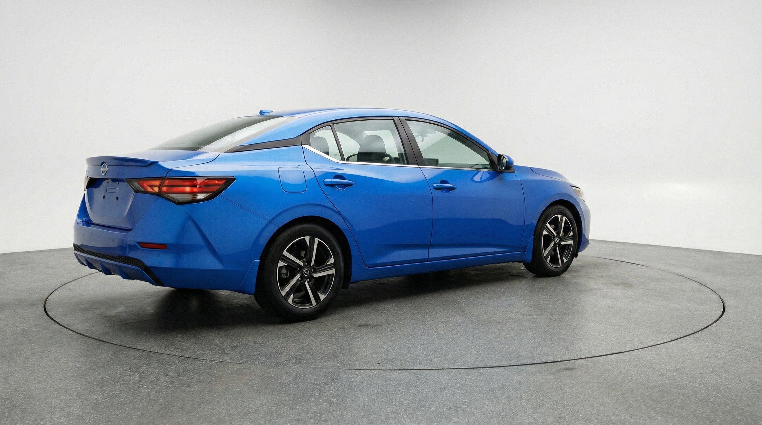 Thumbnail: 2025 Nissan Sentra - 9