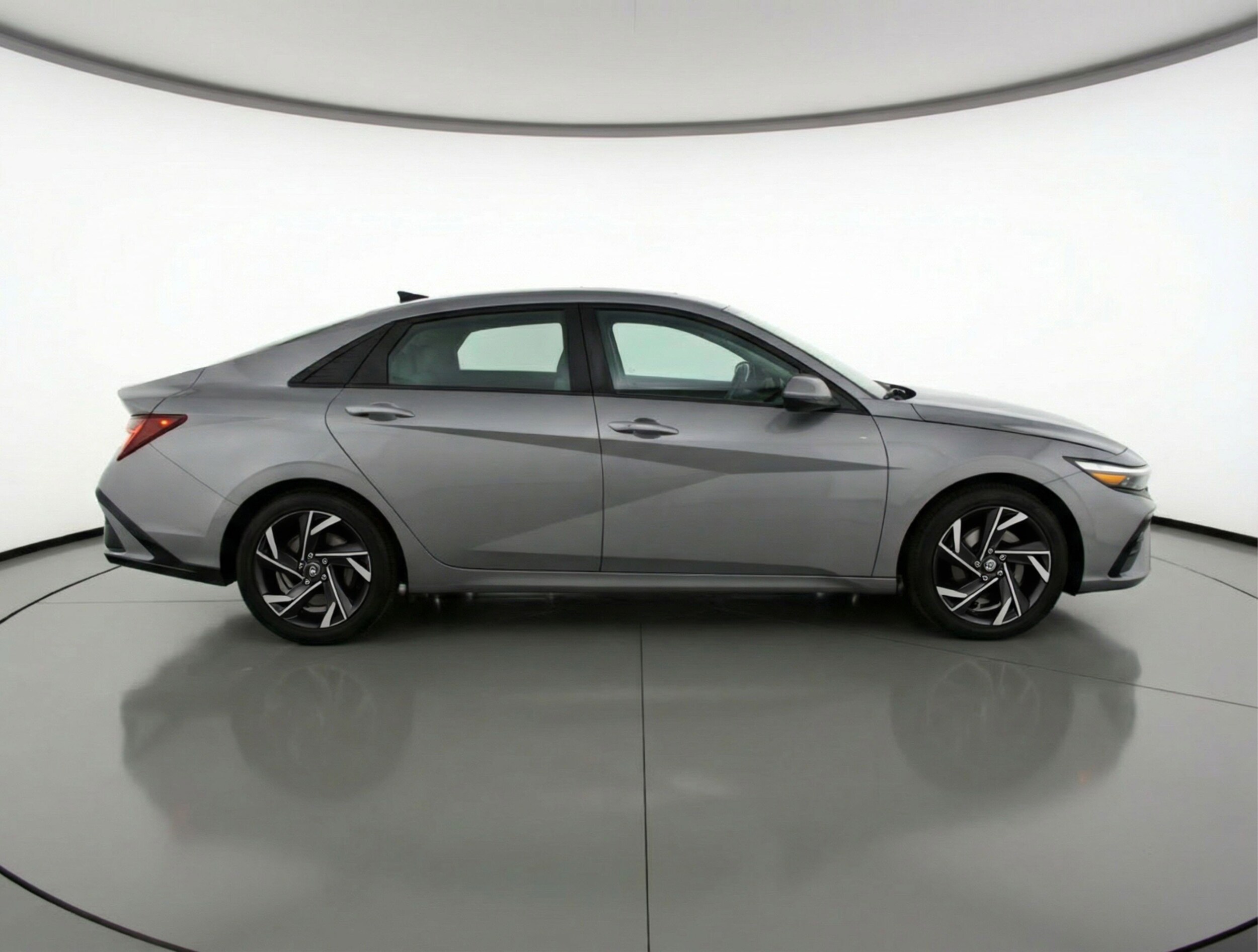 Thumbnail: 2025 Hyundai Elantra - 11