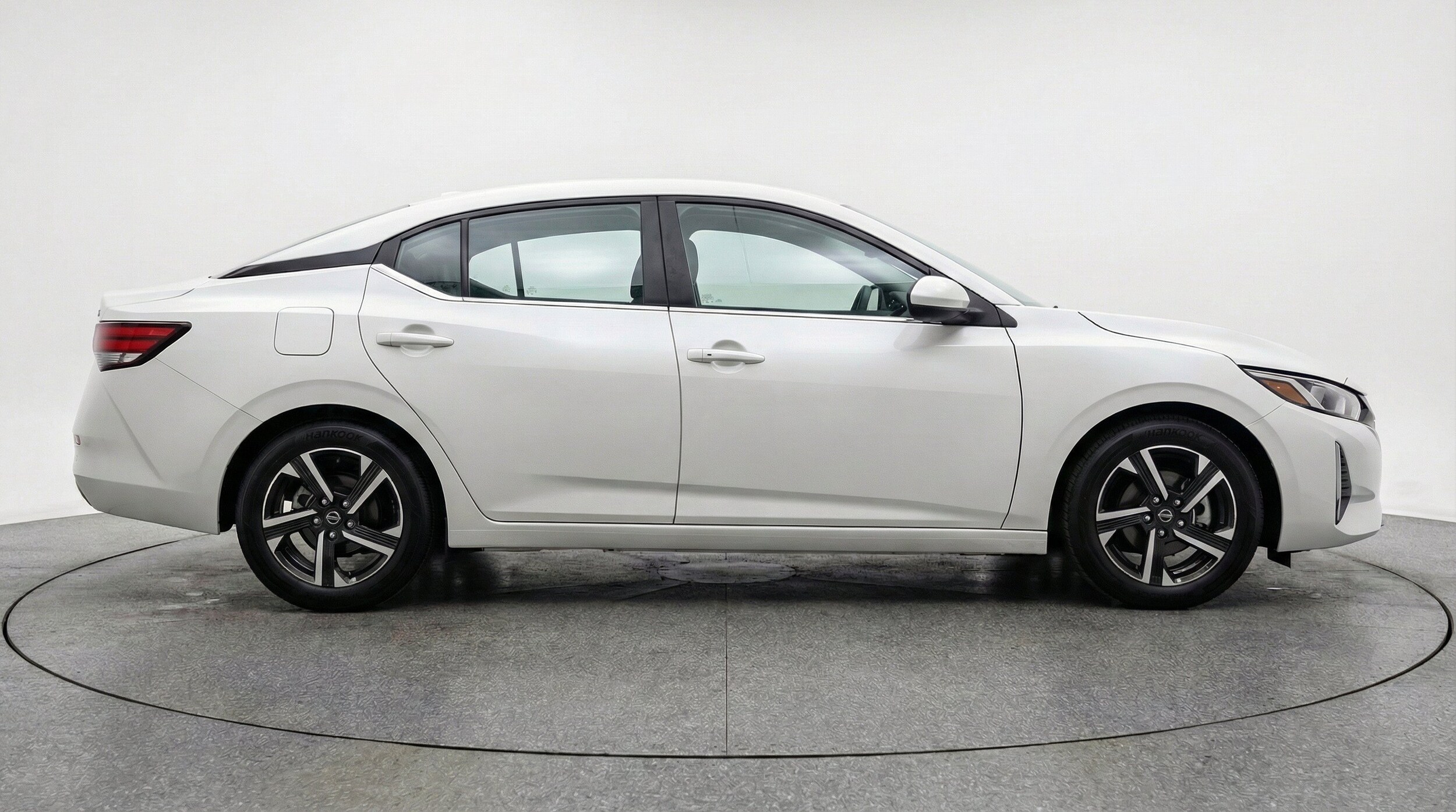 Thumbnail: 2025 Nissan Sentra - 11