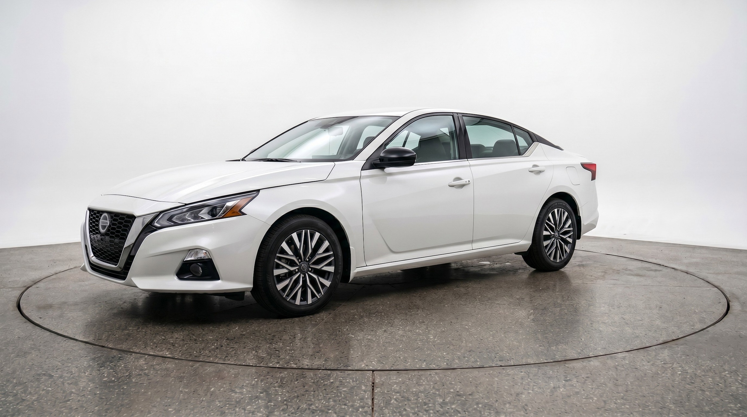 Thumbnail: 2025 Nissan Altima - 2