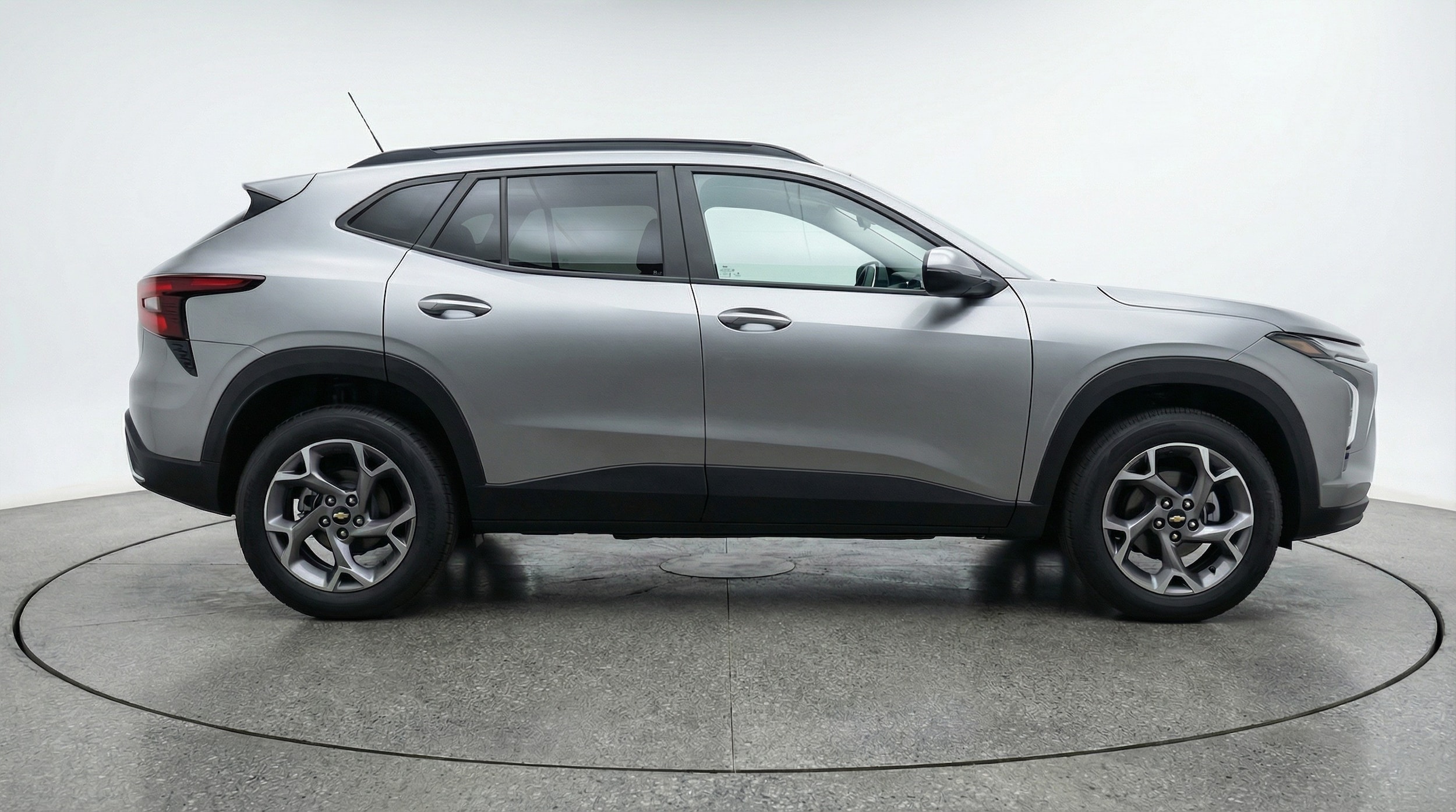 Thumbnail: 2025 Chevrolet Trax - 8