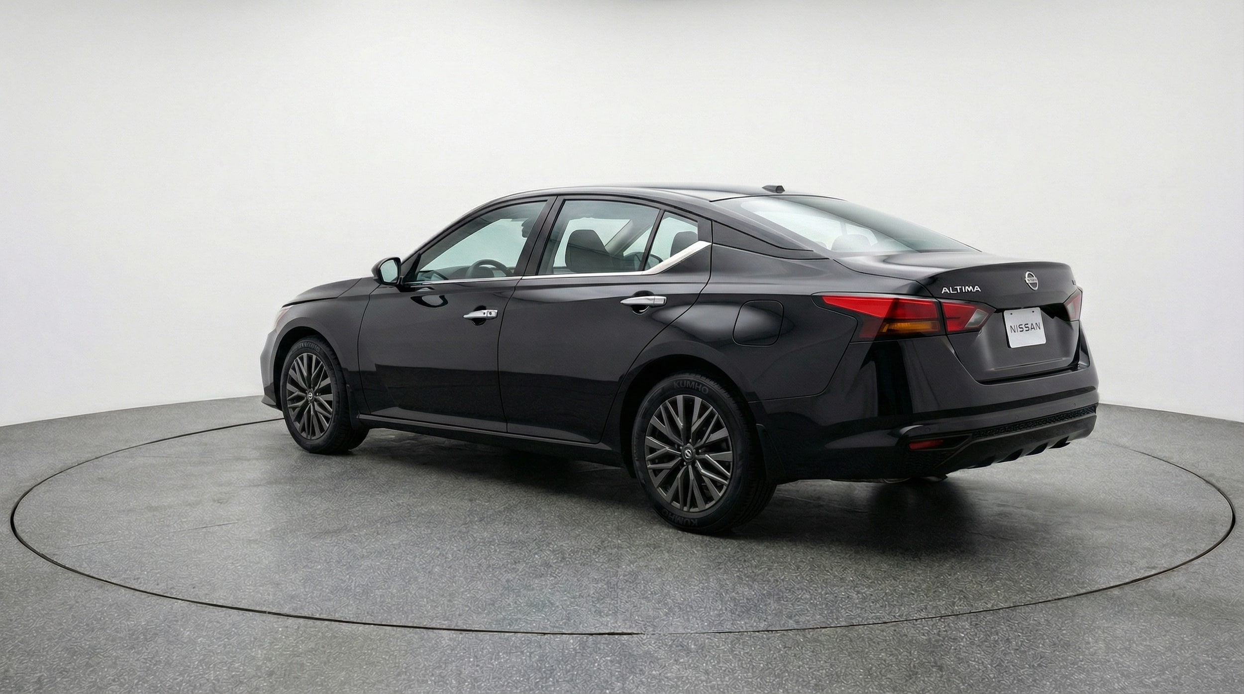 Thumbnail: 2025 Nissan Altima - 5