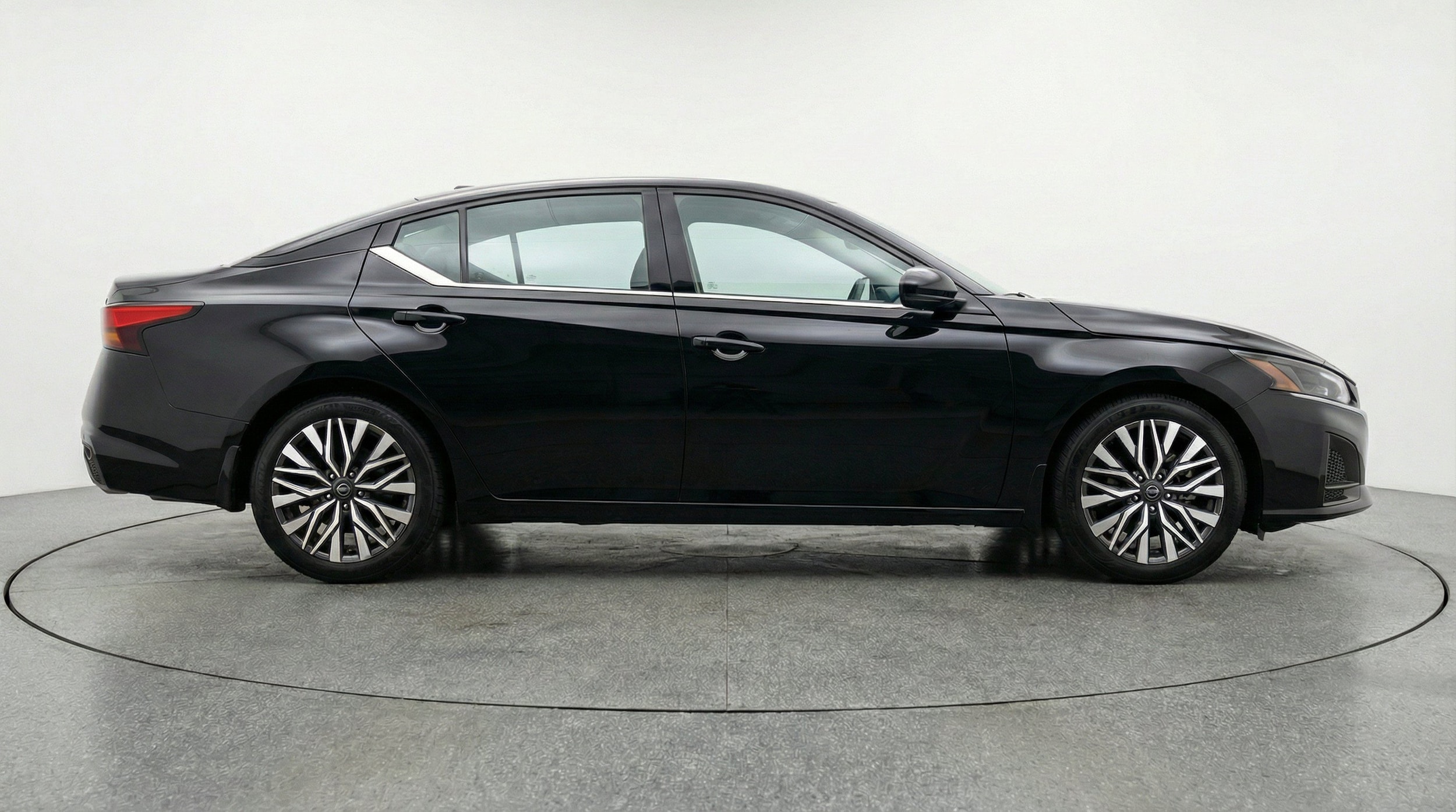 Thumbnail: 2025 Nissan Altima - 11