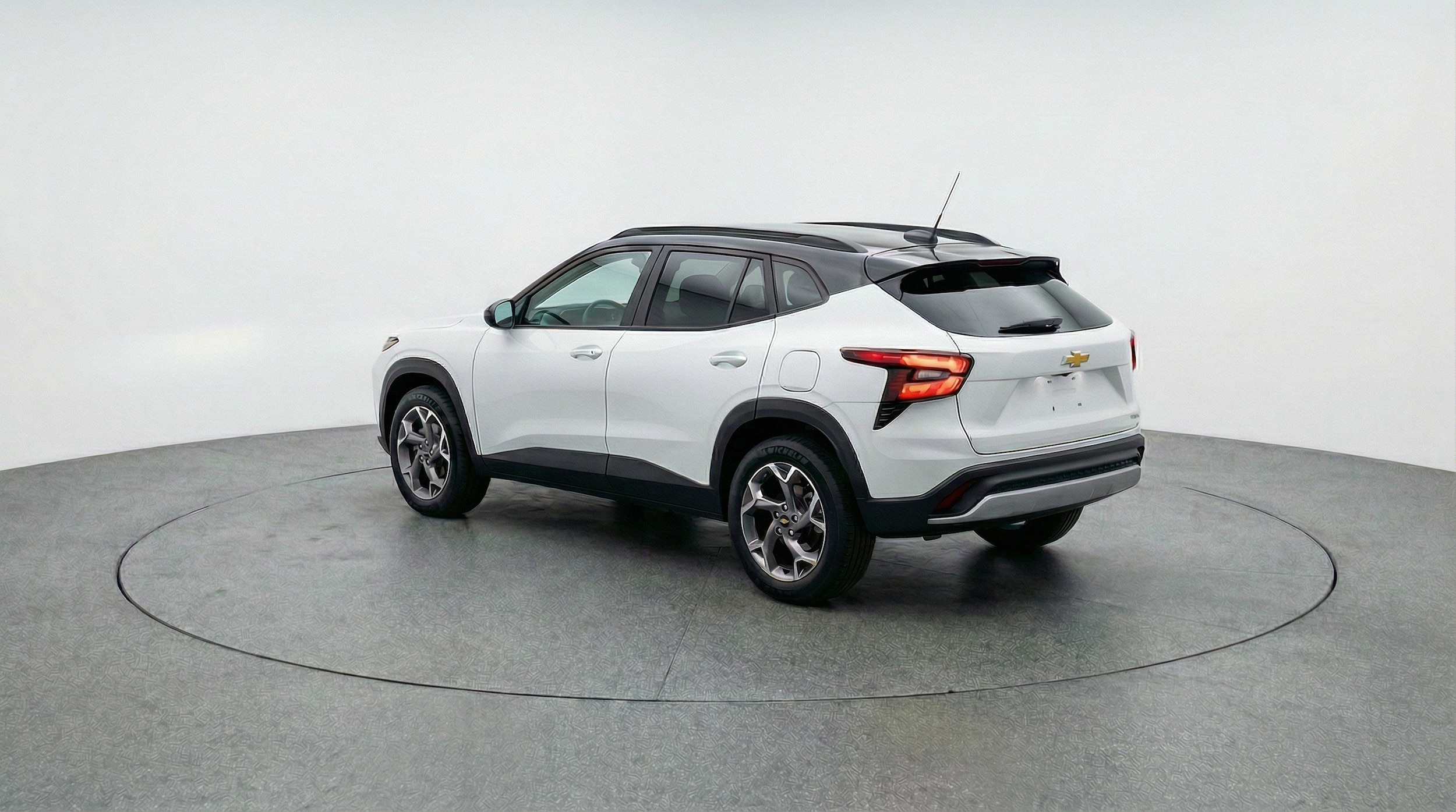 Thumbnail: 2025 Chevrolet Trax - 5