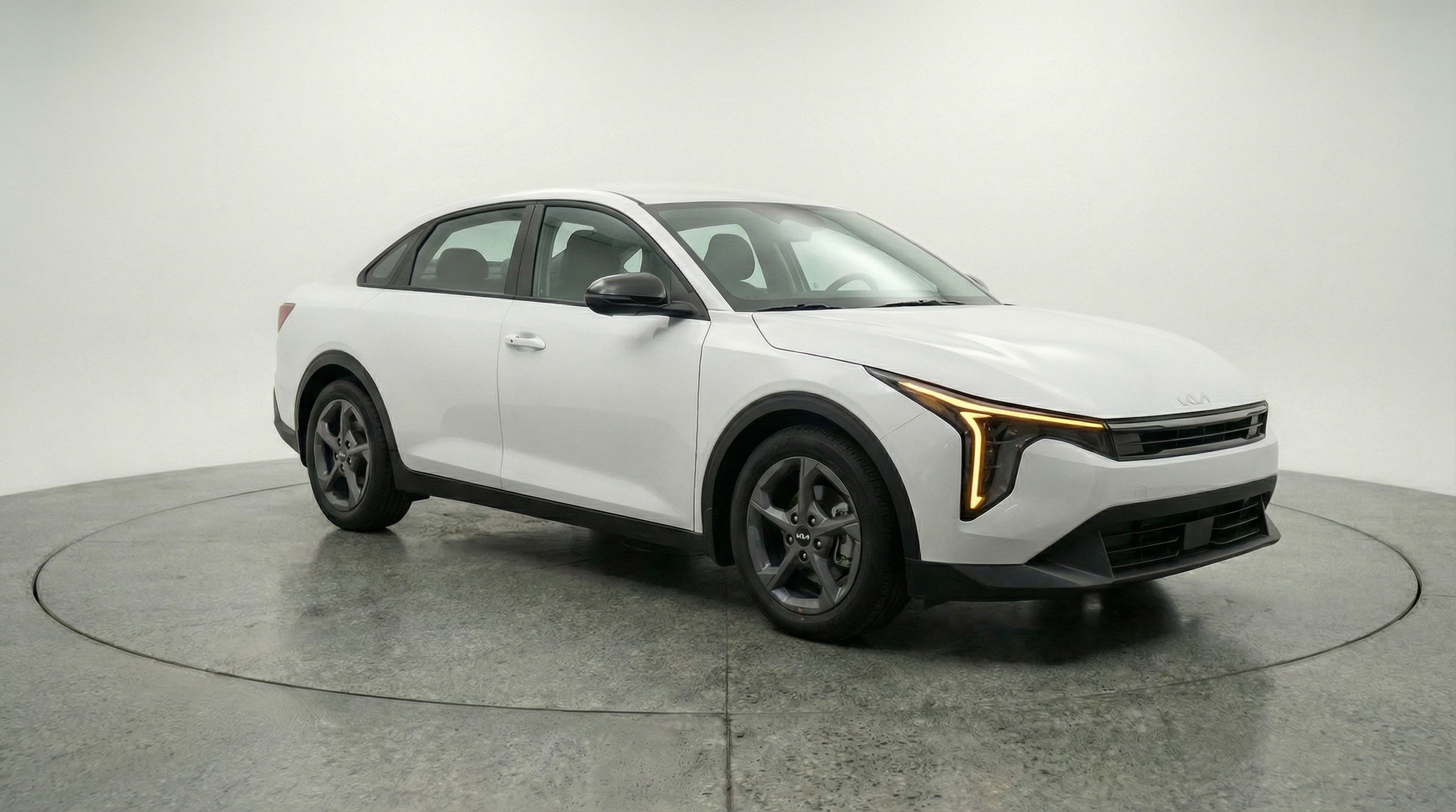 Thumbnail: 2025 Kia K4 - 1