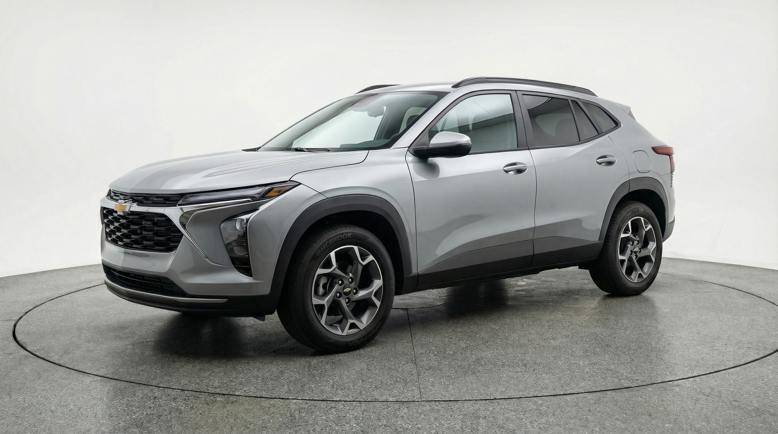 Thumbnail: 2025 Chevrolet Trax - 3