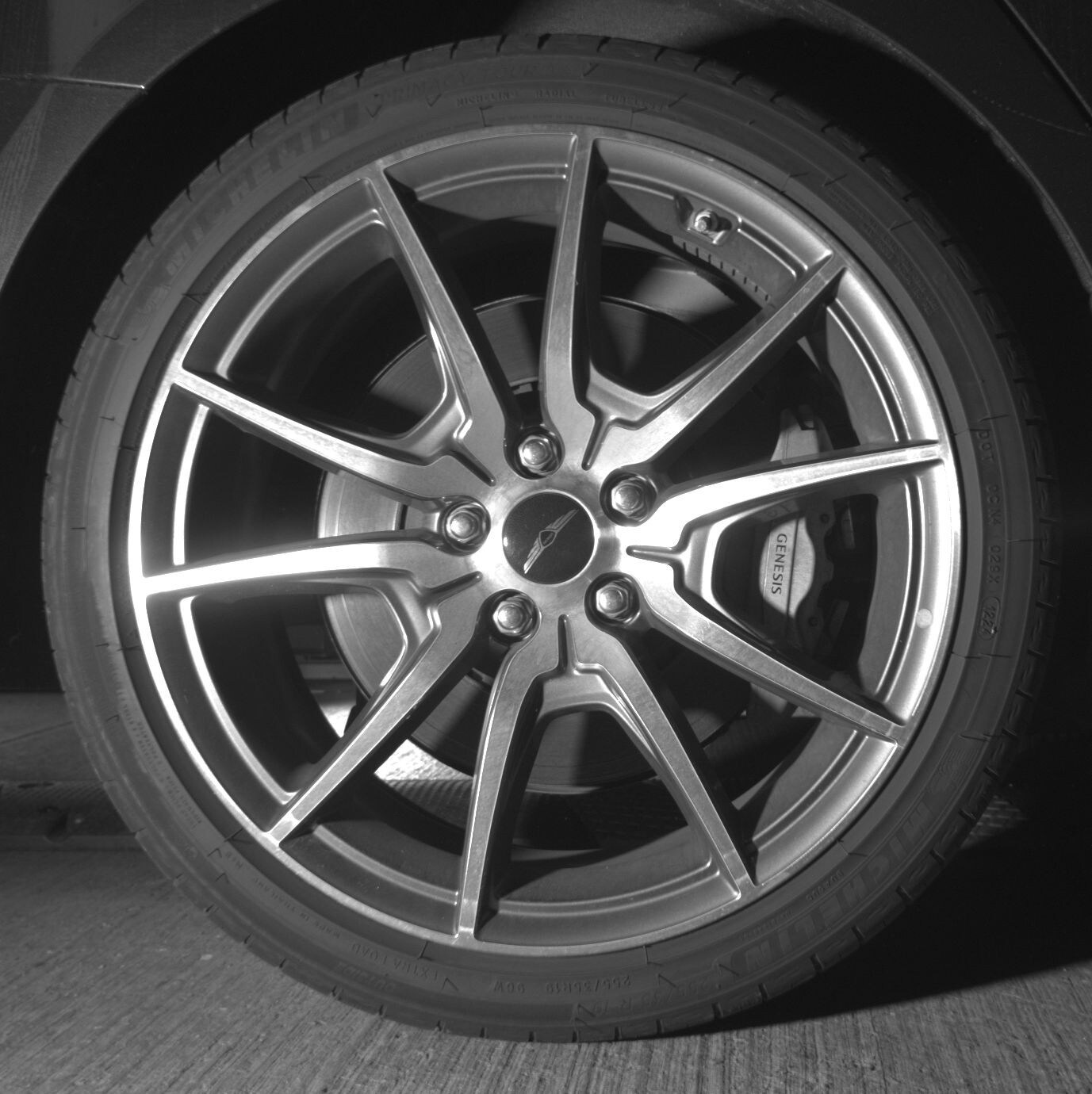 Thumbnail: 2025 Genesis G70 - 12