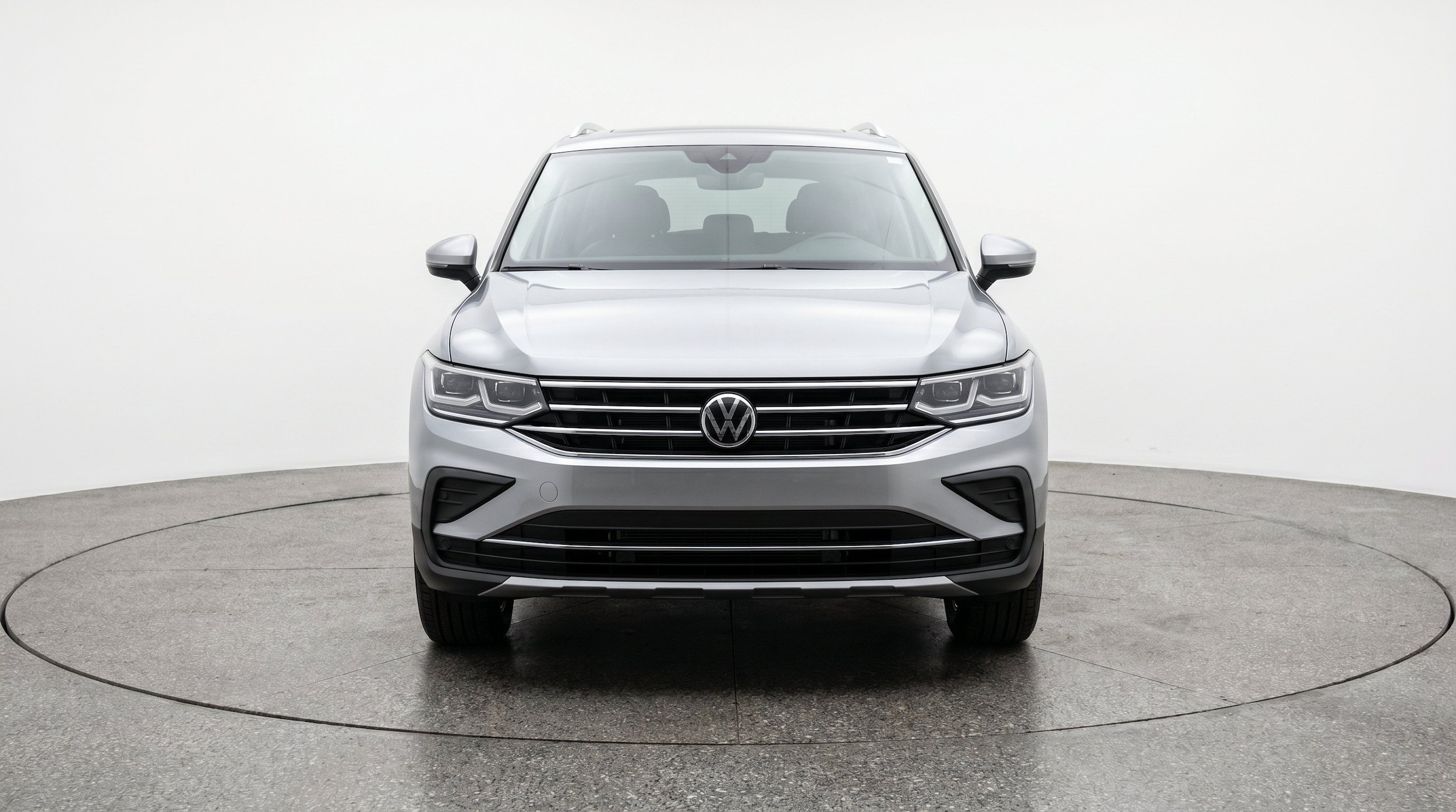 Thumbnail: 2026 Volkswagen Tiguan - 1