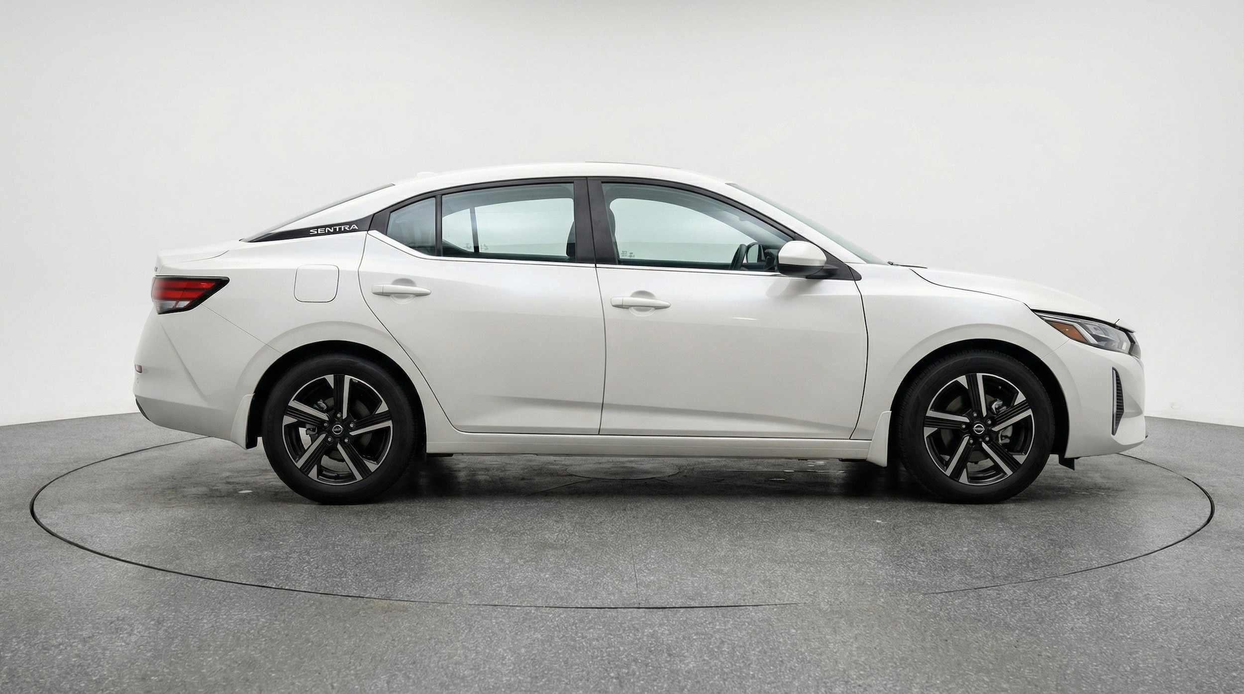 Thumbnail: 2025 Nissan Sentra - 11