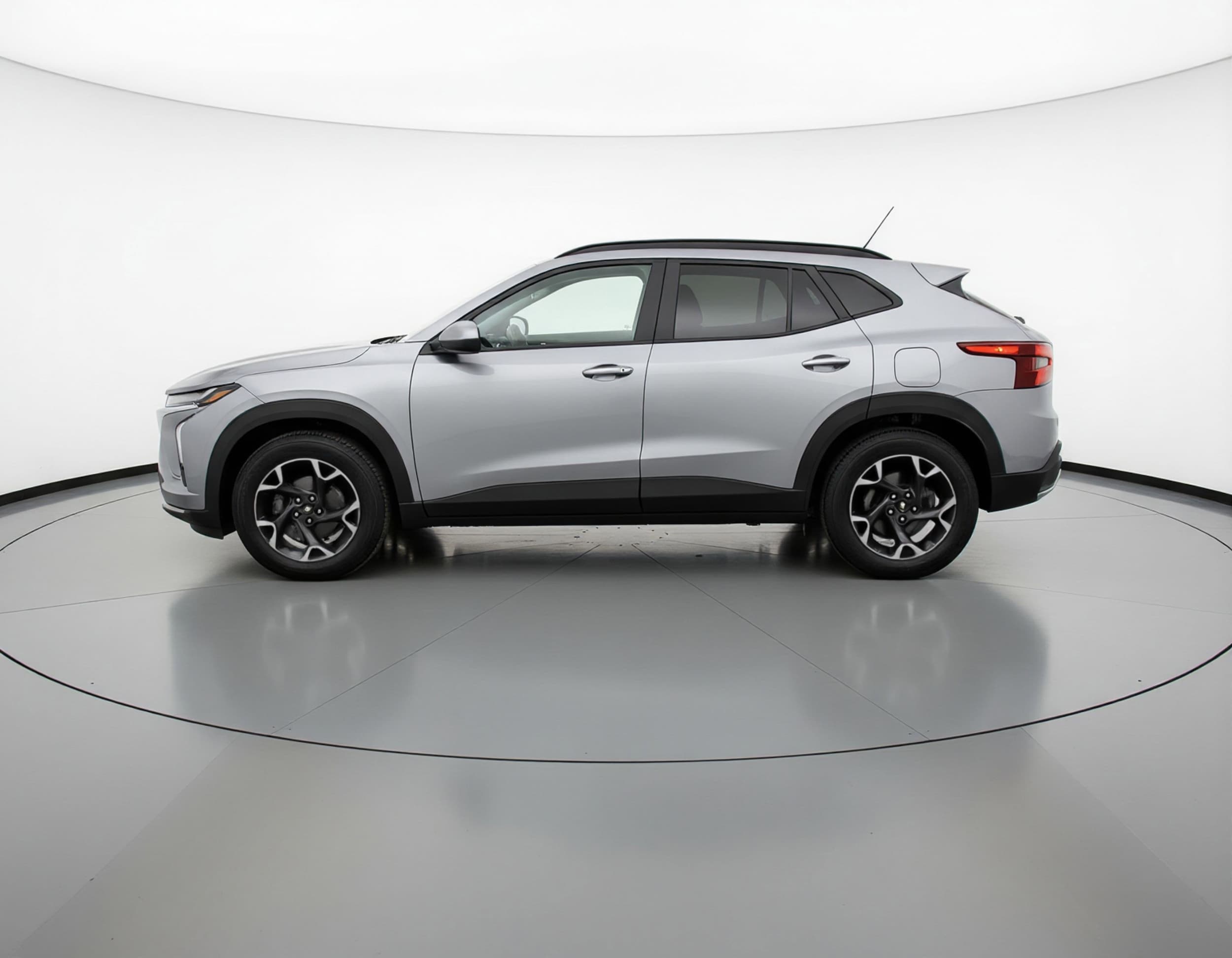 Thumbnail: 2025 Chevrolet Trax - 3