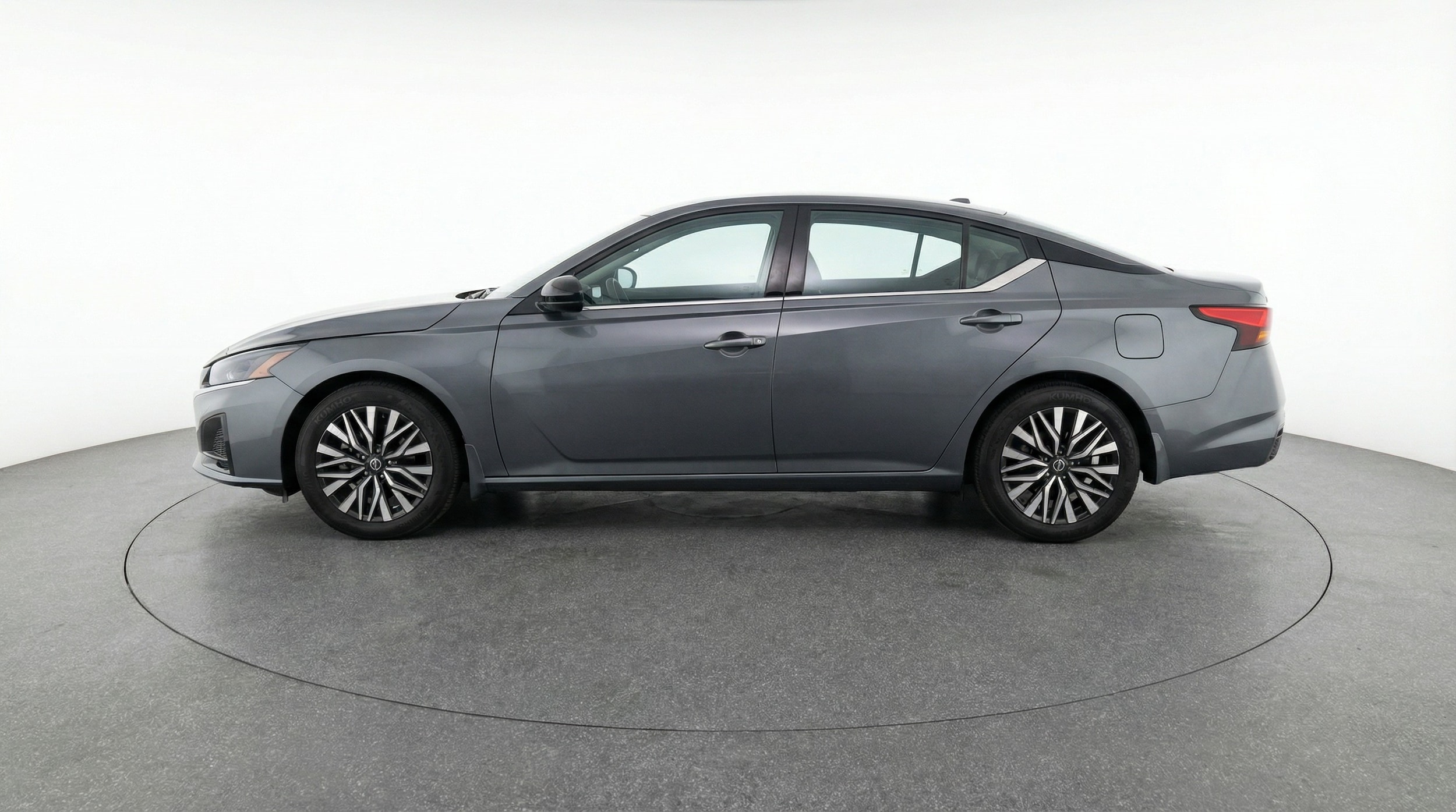 Thumbnail: 2025 Nissan Altima - 4