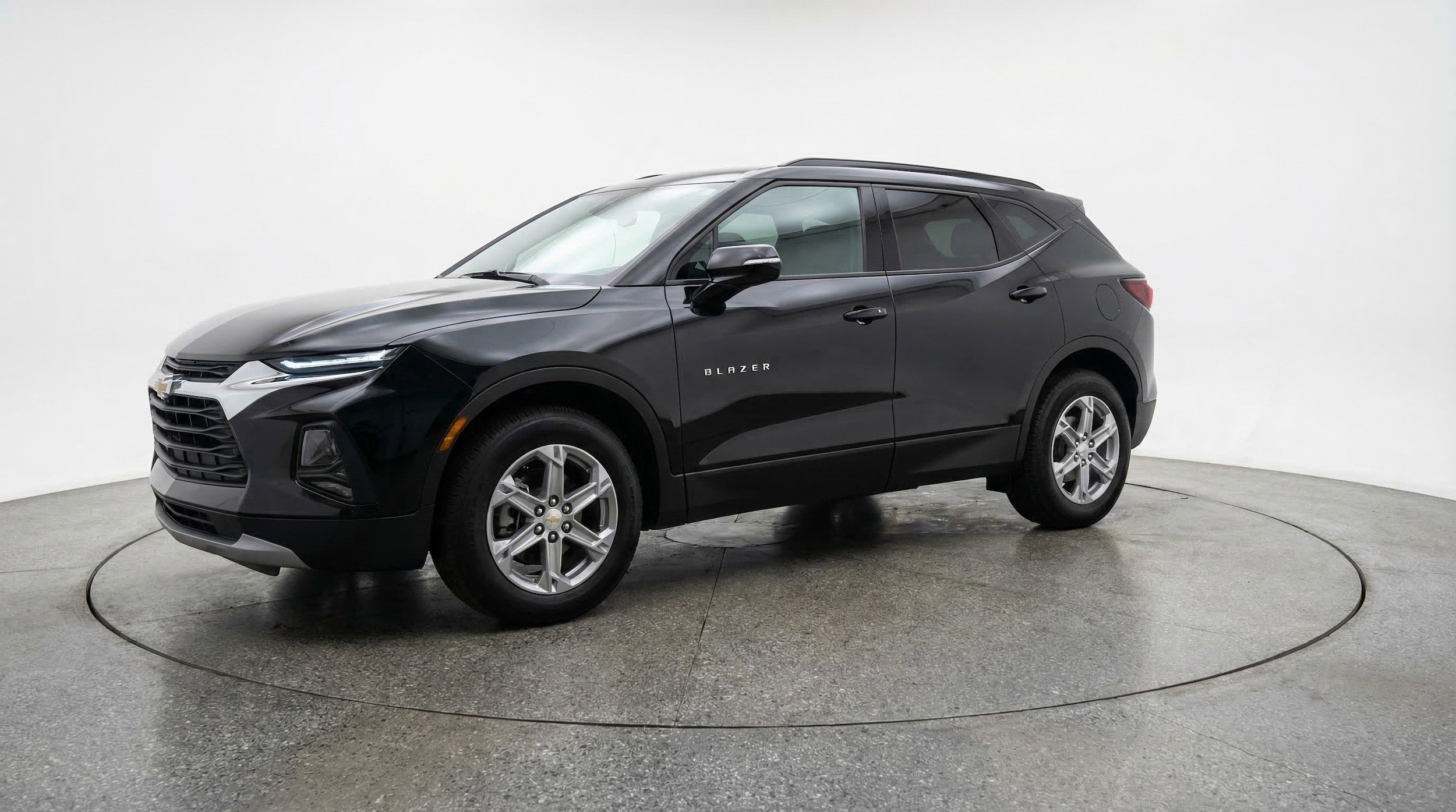 Thumbnail: 2025 Chevrolet Blazer - 2