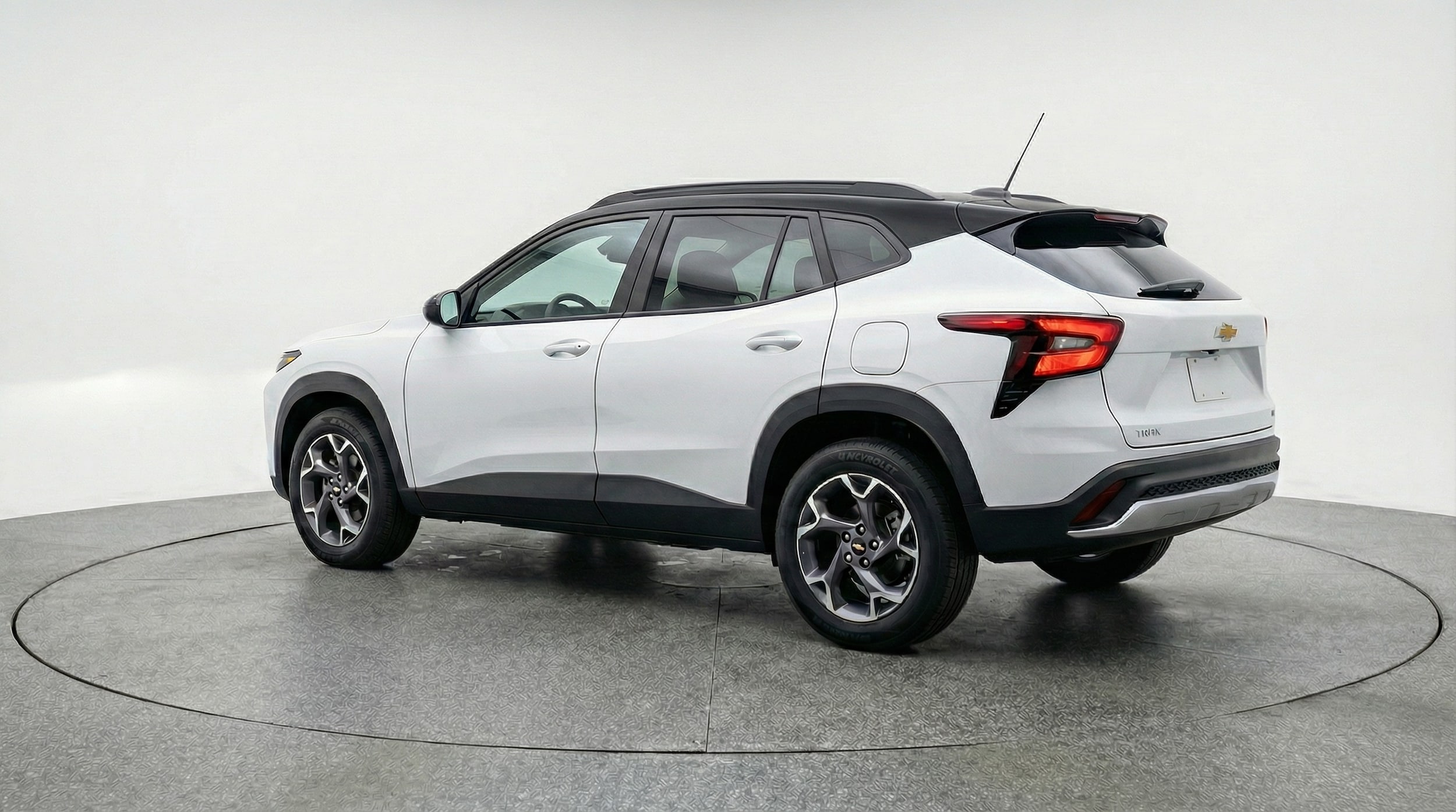 Thumbnail: 2025 Chevrolet Trax - 5