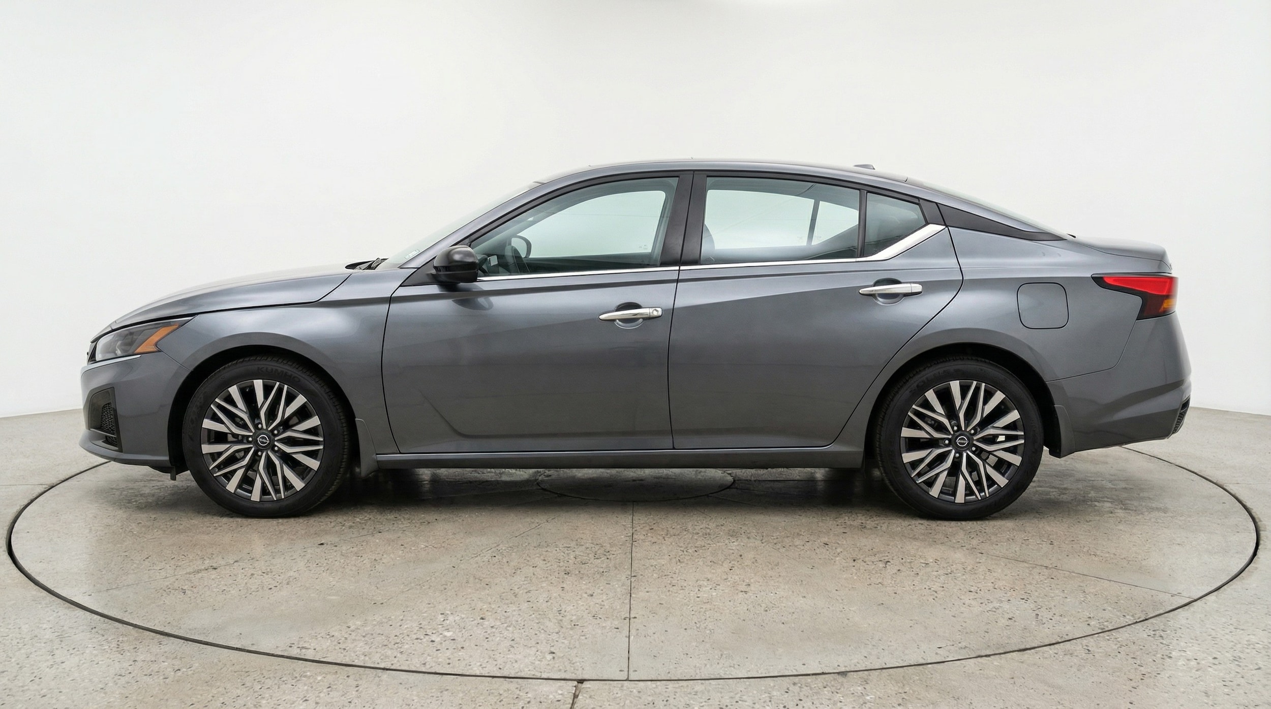 Thumbnail: 2025 Nissan Altima - 4