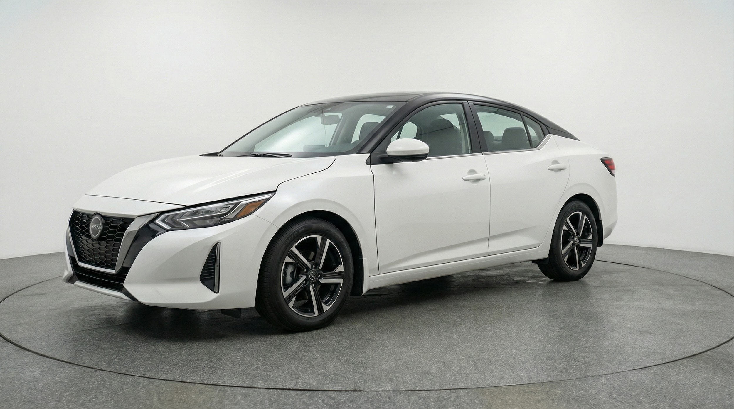 Thumbnail: 2025 Nissan Sentra - 3