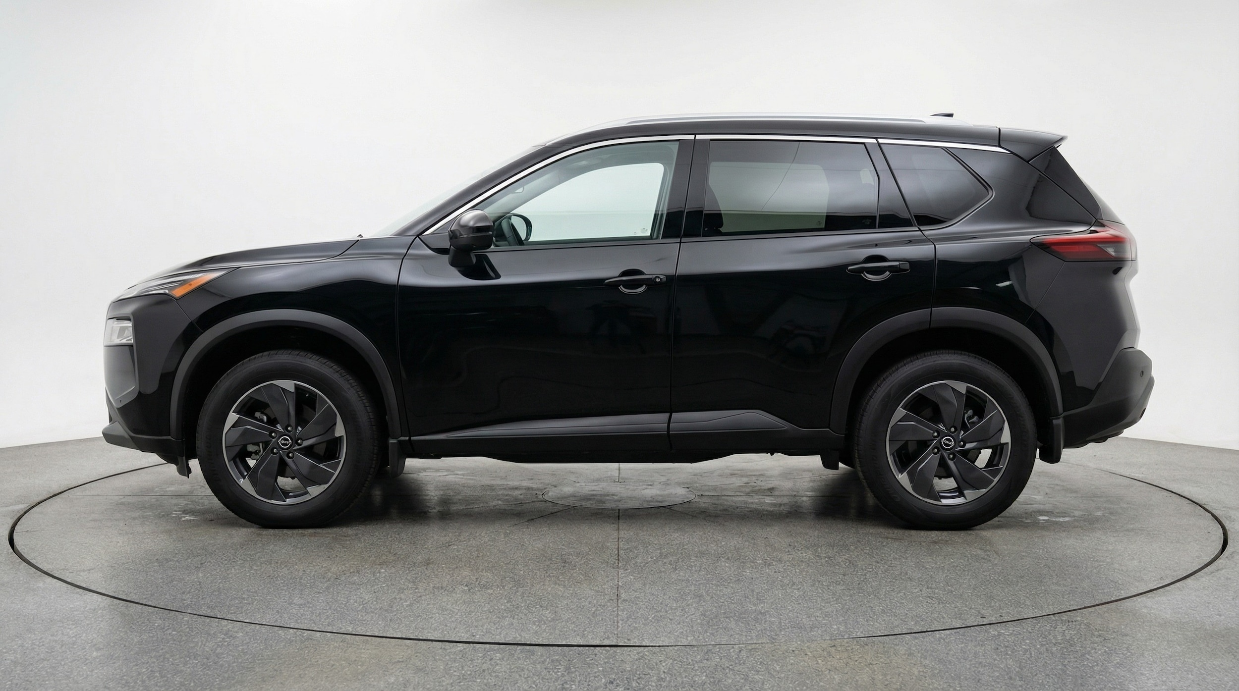 Thumbnail: 2025 Nissan Rogue - 4