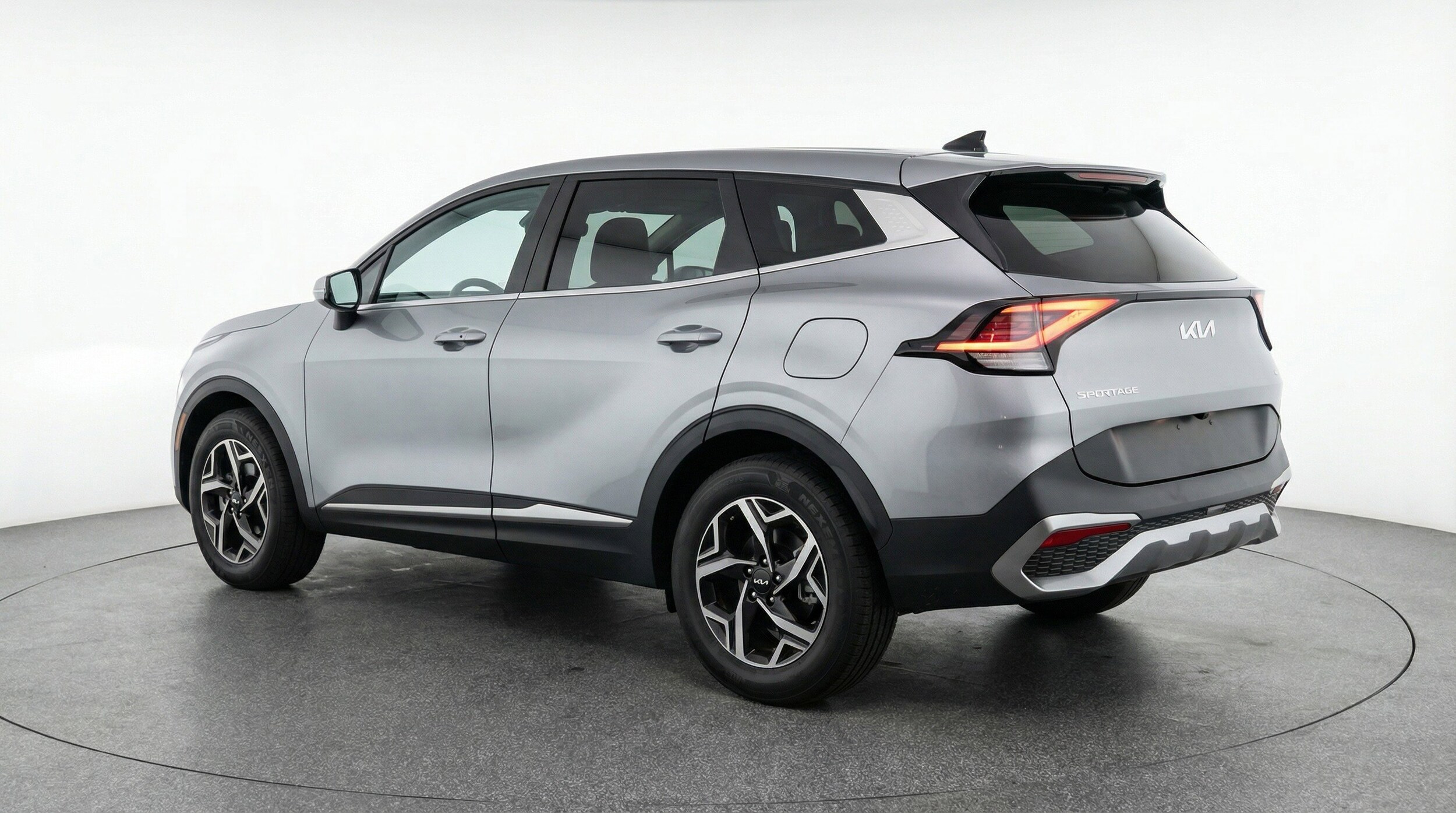 Thumbnail: 2025 Kia Sportage - 5