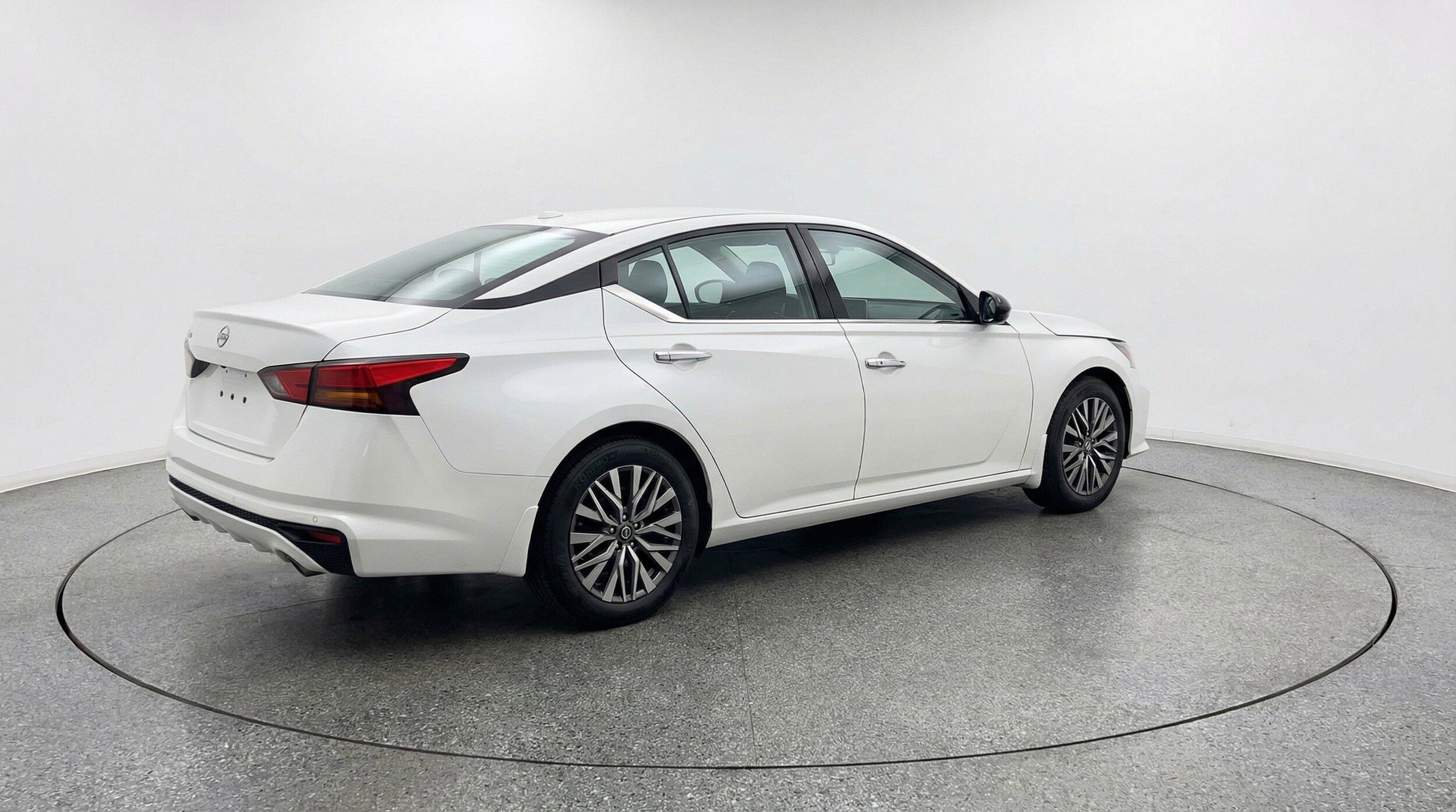 Thumbnail: 2025 Nissan Altima - 7