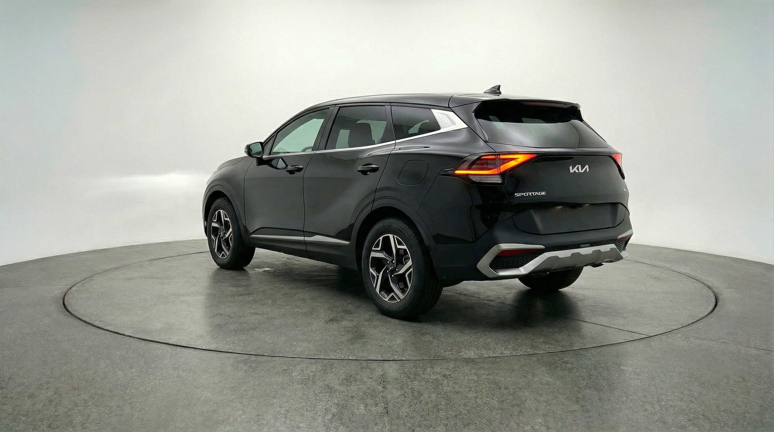 Thumbnail: 2025 Kia Sportage - 5