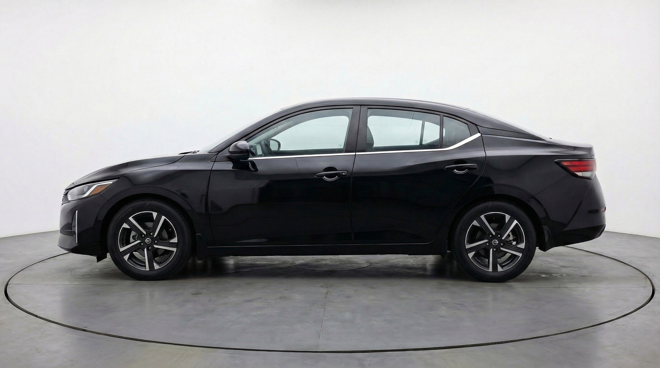 Thumbnail: 2025 Nissan Sentra - 3