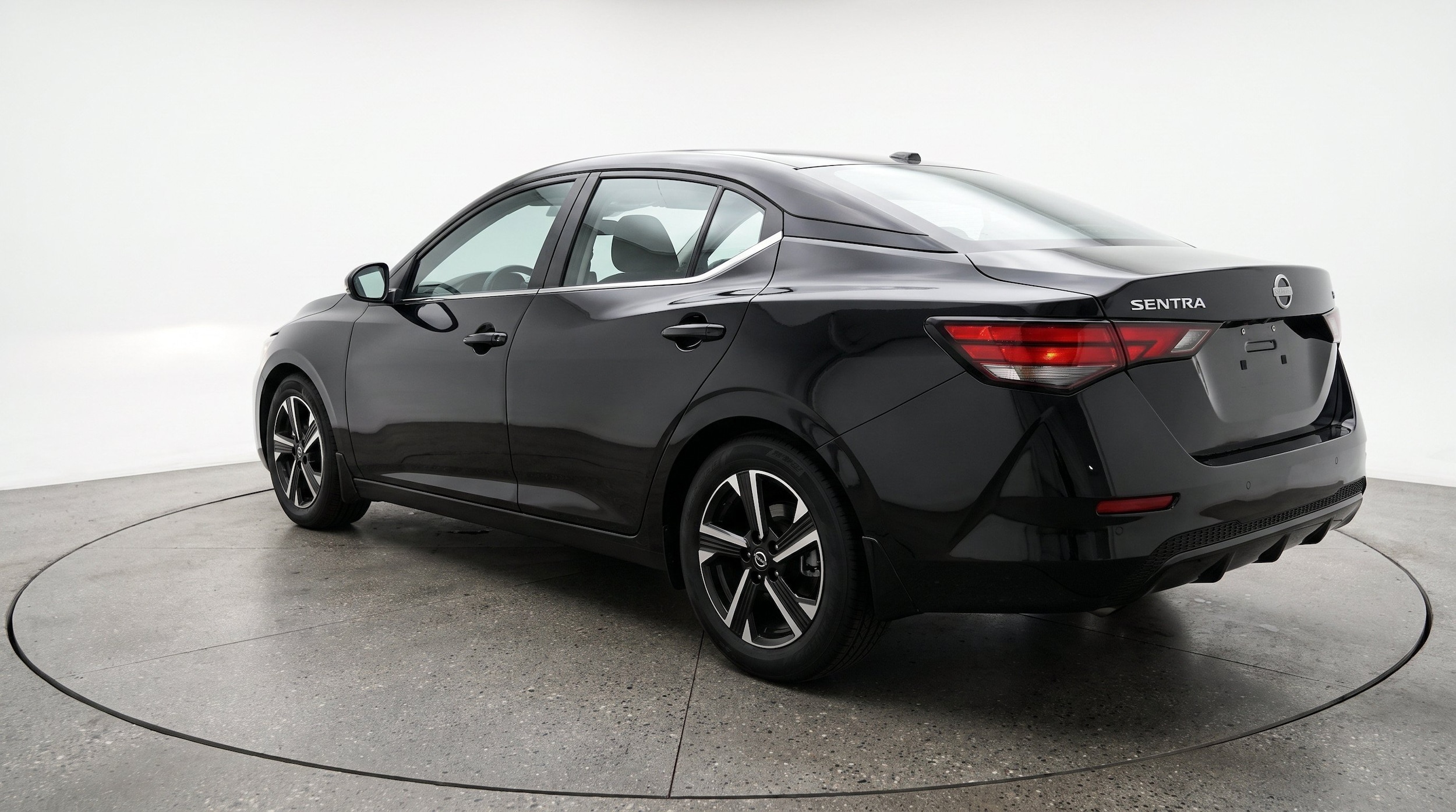 Thumbnail: 2025 Nissan Sentra - 5