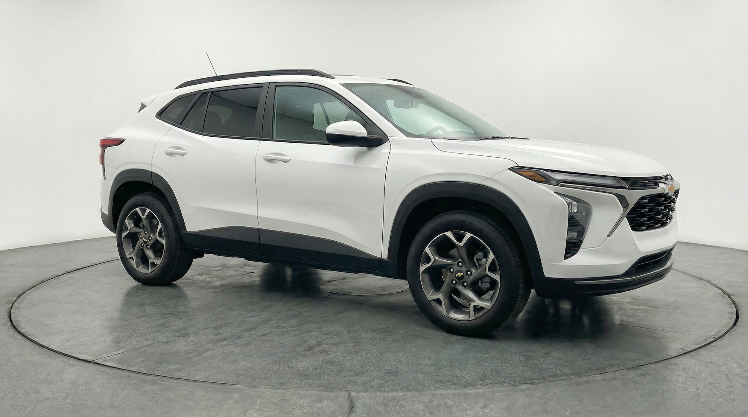 Thumbnail: 2025 Chevrolet Trax - 1