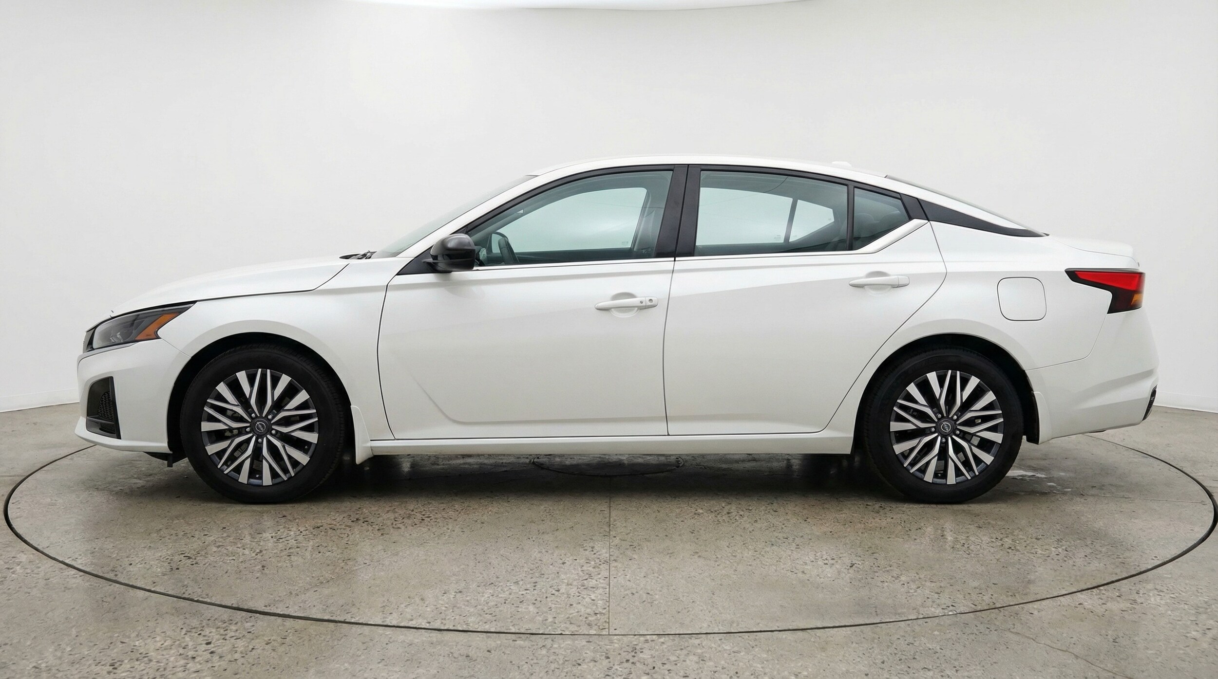 Thumbnail: 2025 Nissan Altima - 4