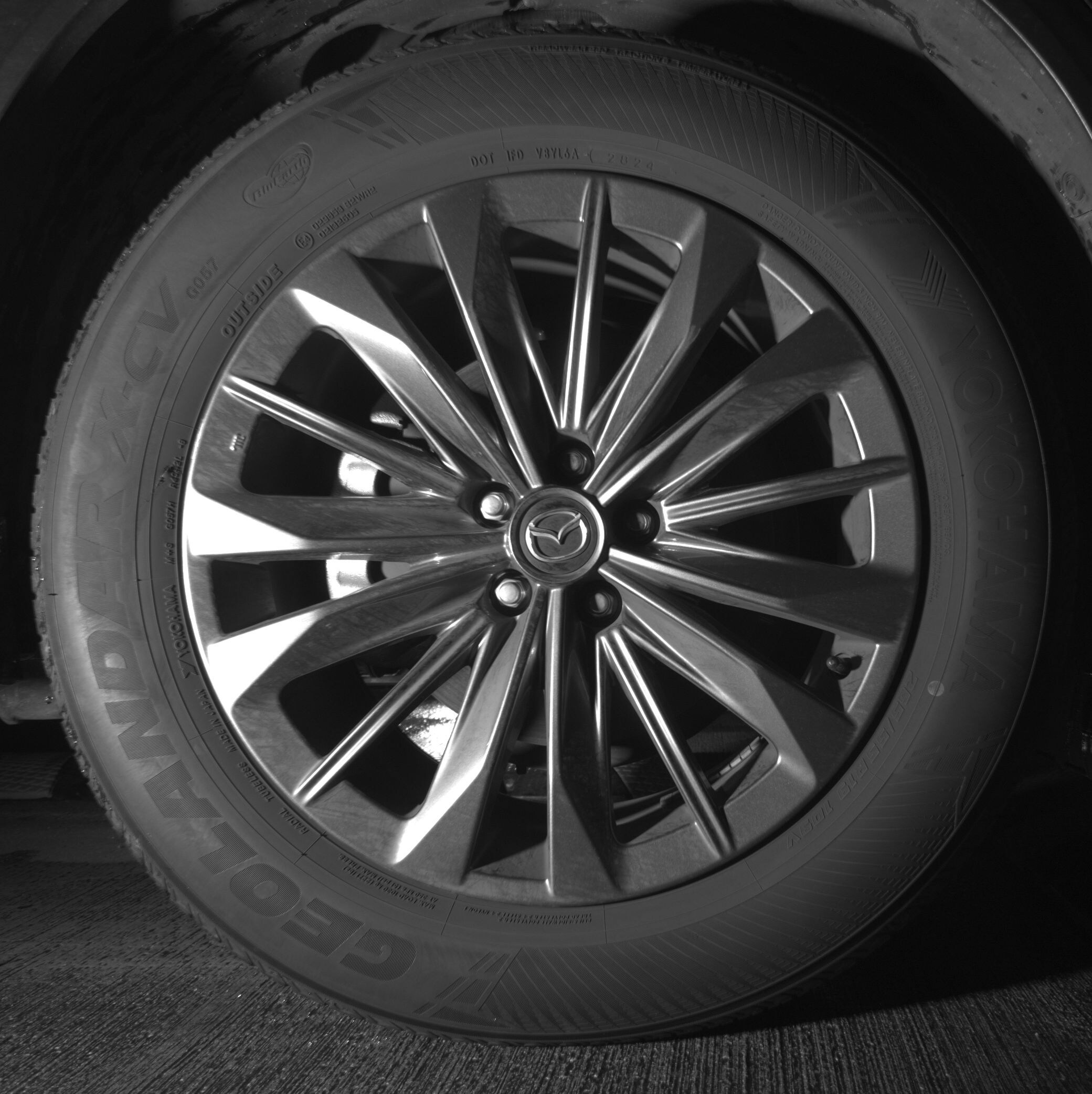 Thumbnail: 2025 Mazda CX-70 - 10