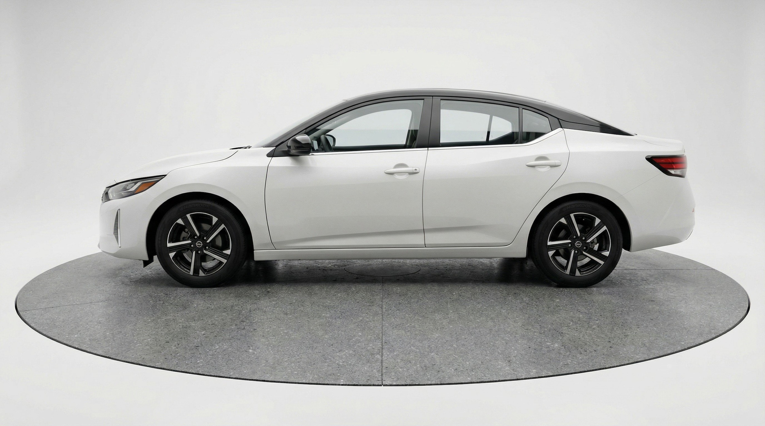 Thumbnail: 2025 Nissan Sentra - 3