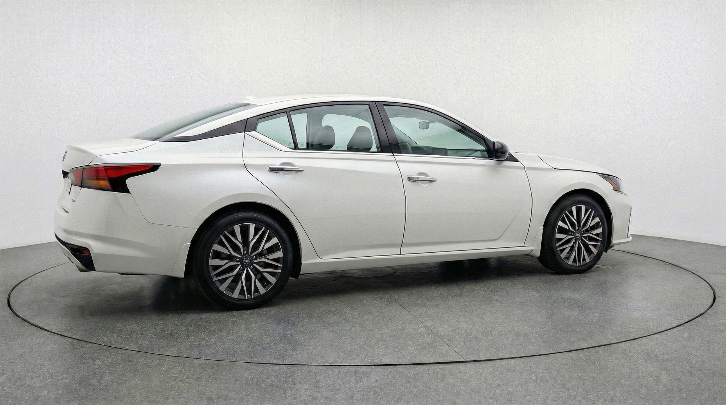 Thumbnail: 2025 Nissan Altima - 7