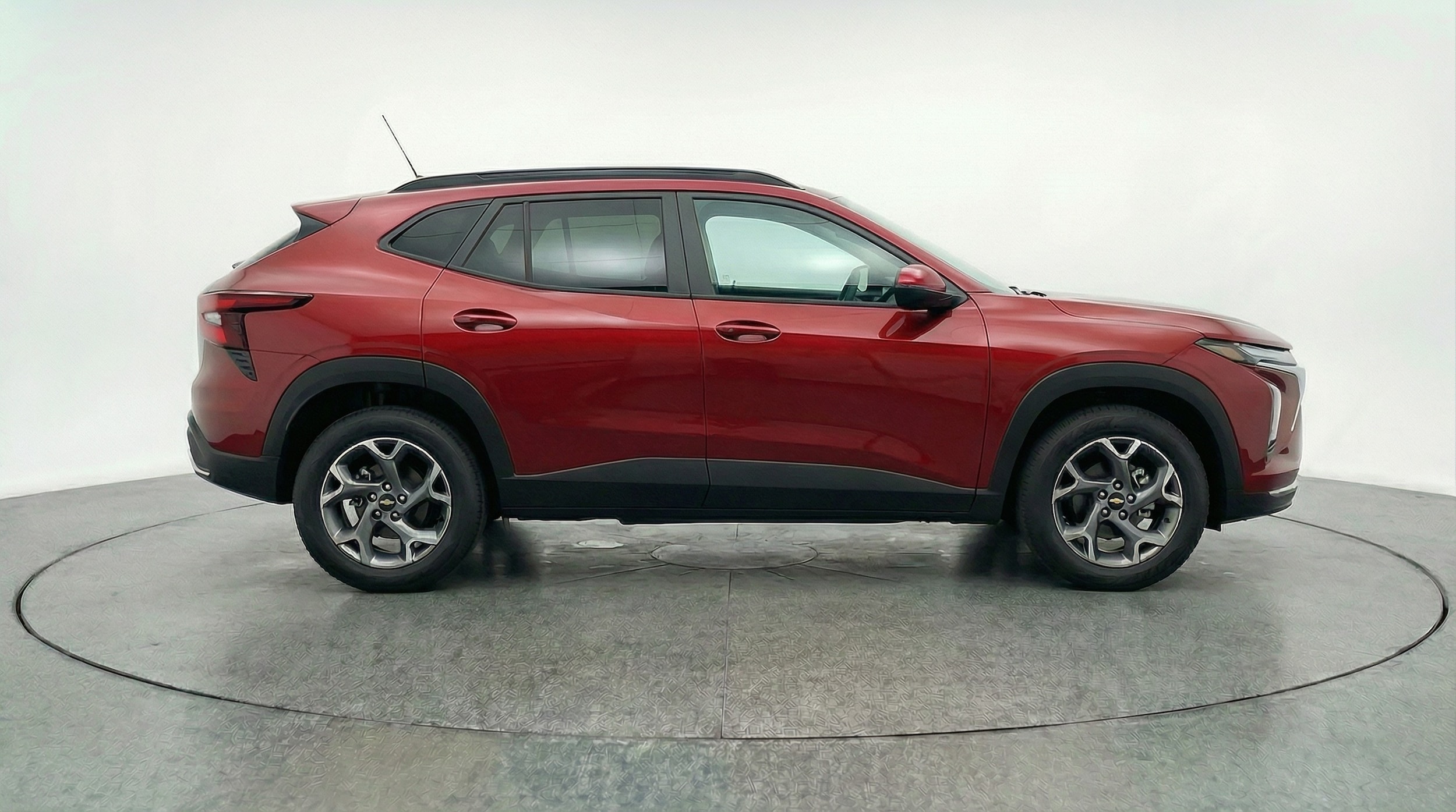 Thumbnail: 2025 Chevrolet Trax - 8