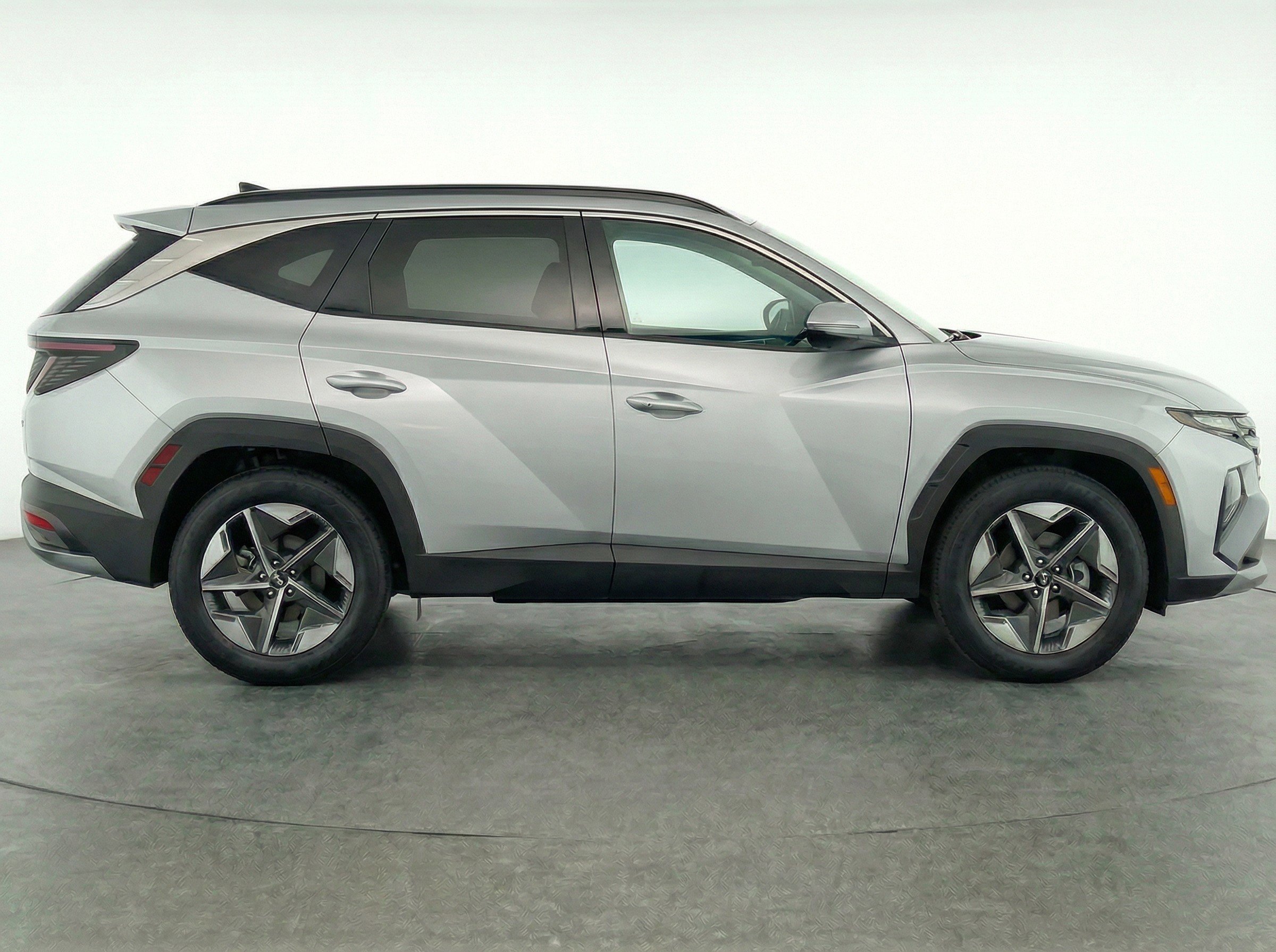Thumbnail: 2025 Hyundai Tucson - 9