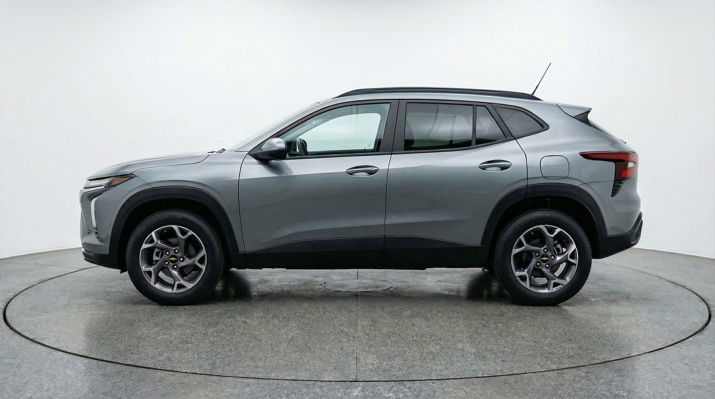 Thumbnail: 2025 Chevrolet Trax - 4