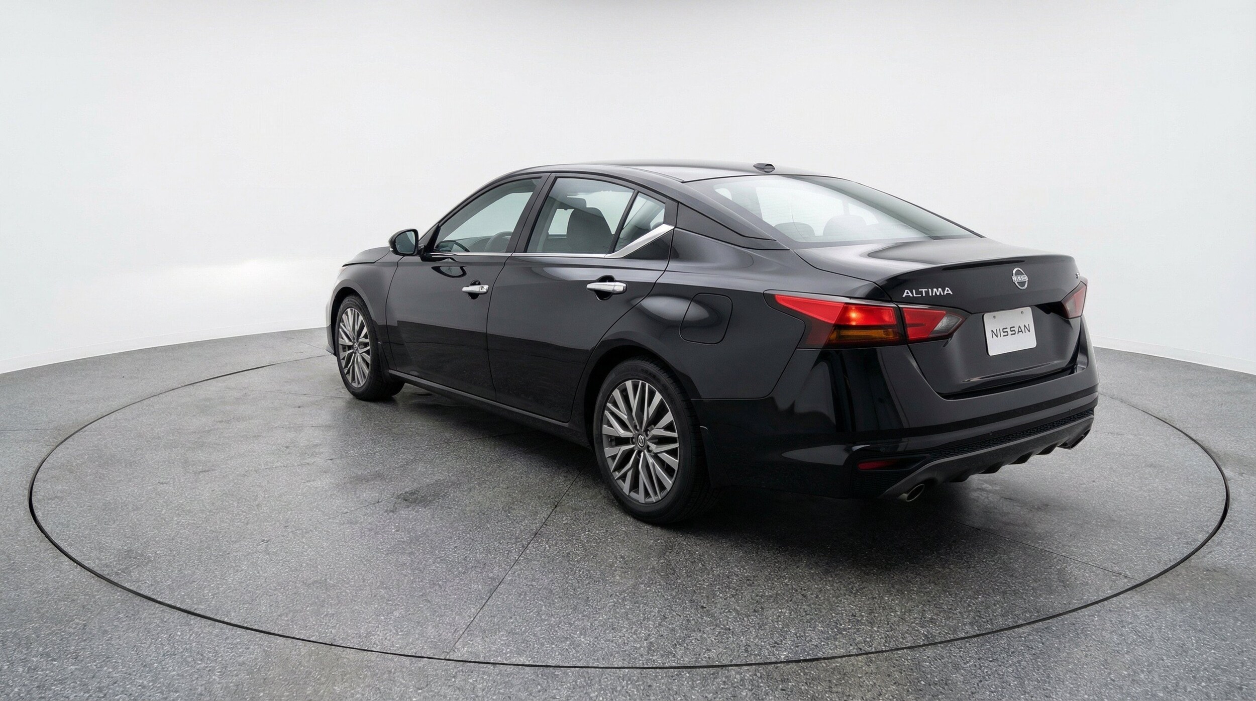 Thumbnail: 2025 Nissan Altima - 5