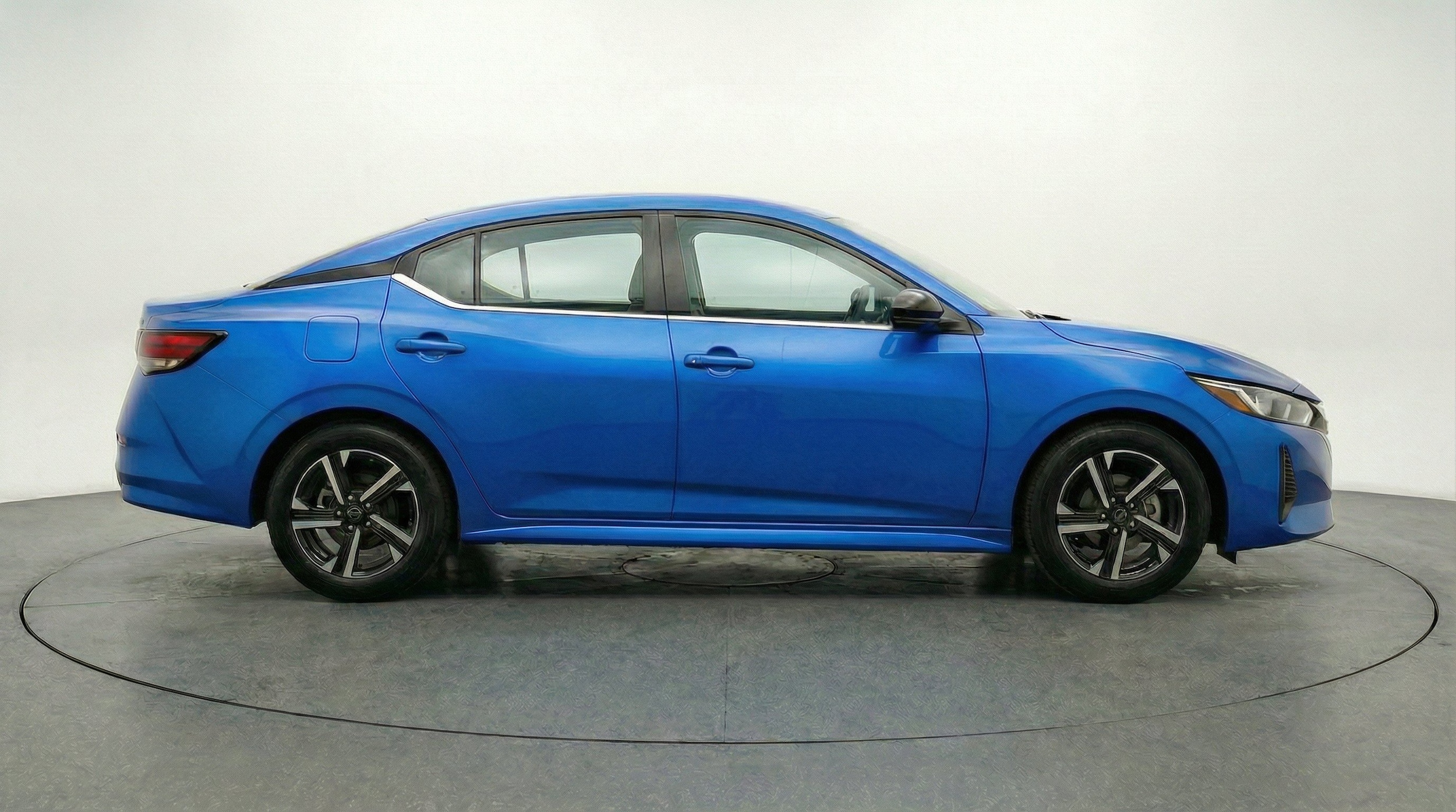 Thumbnail: 2025 Nissan Sentra - 11