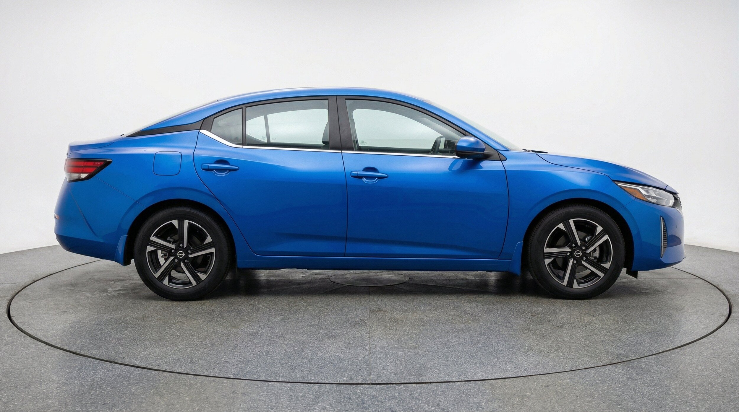 Thumbnail: 2025 Nissan Sentra - 9