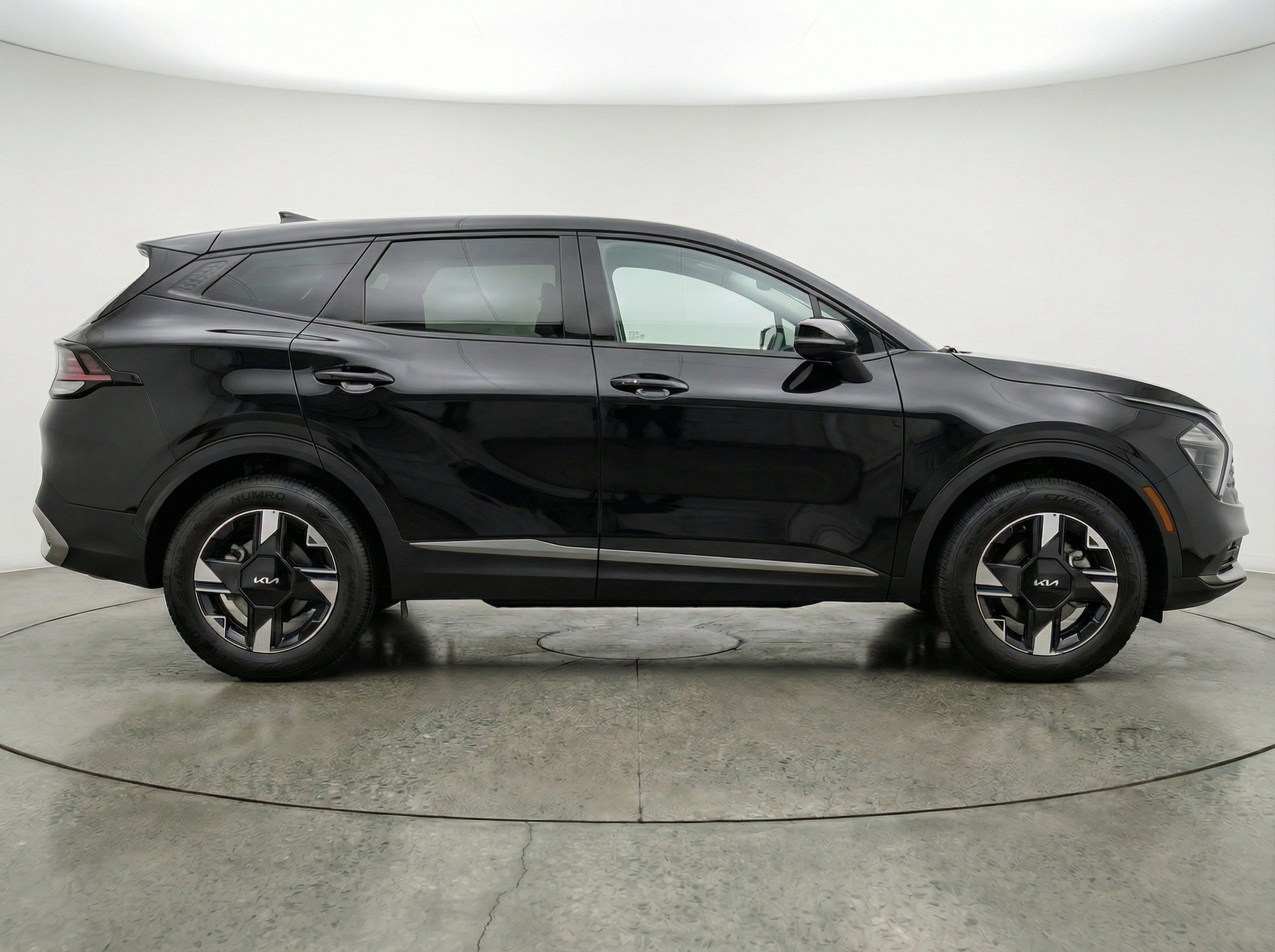 Thumbnail: 2026 Kia Sportage - 9