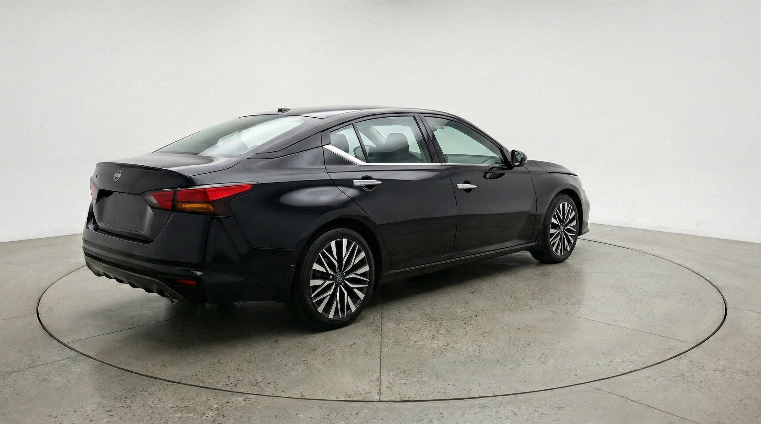 Thumbnail: 2025 Nissan Altima - 7