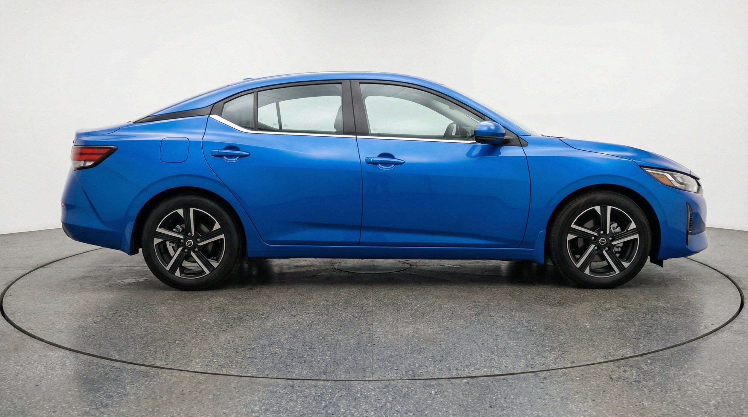 Thumbnail: 2025 Nissan Sentra - 9