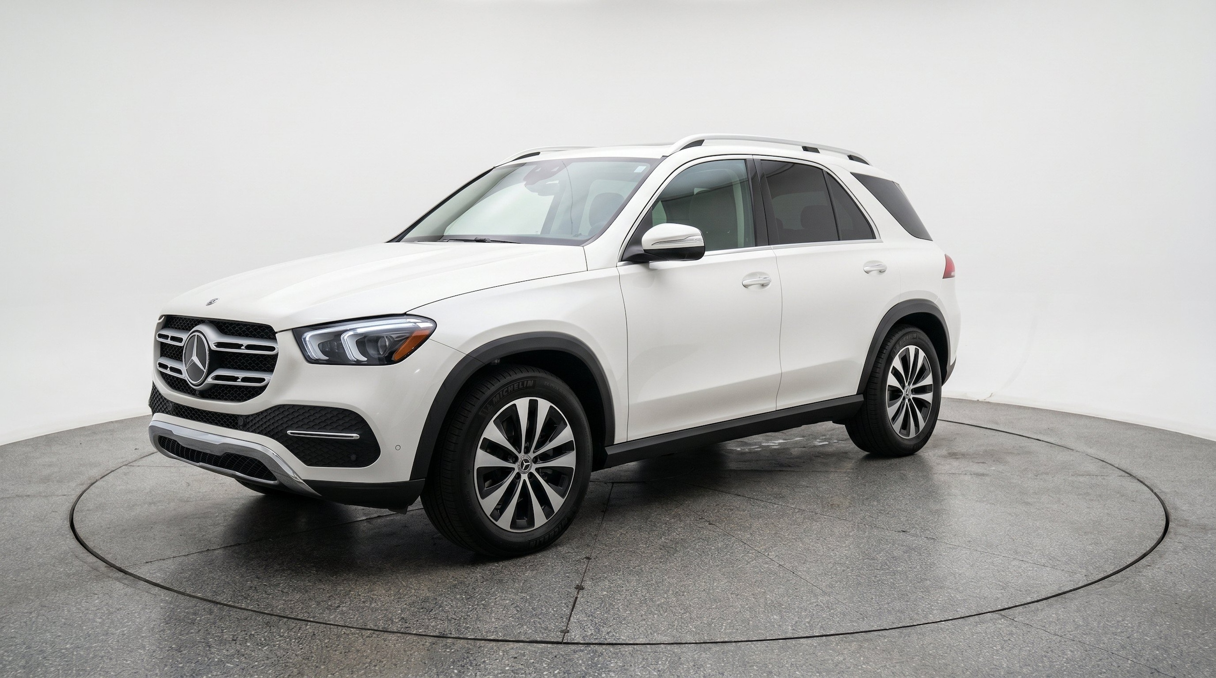 Thumbnail: 2026 Mercedes-Benz GLE - 2