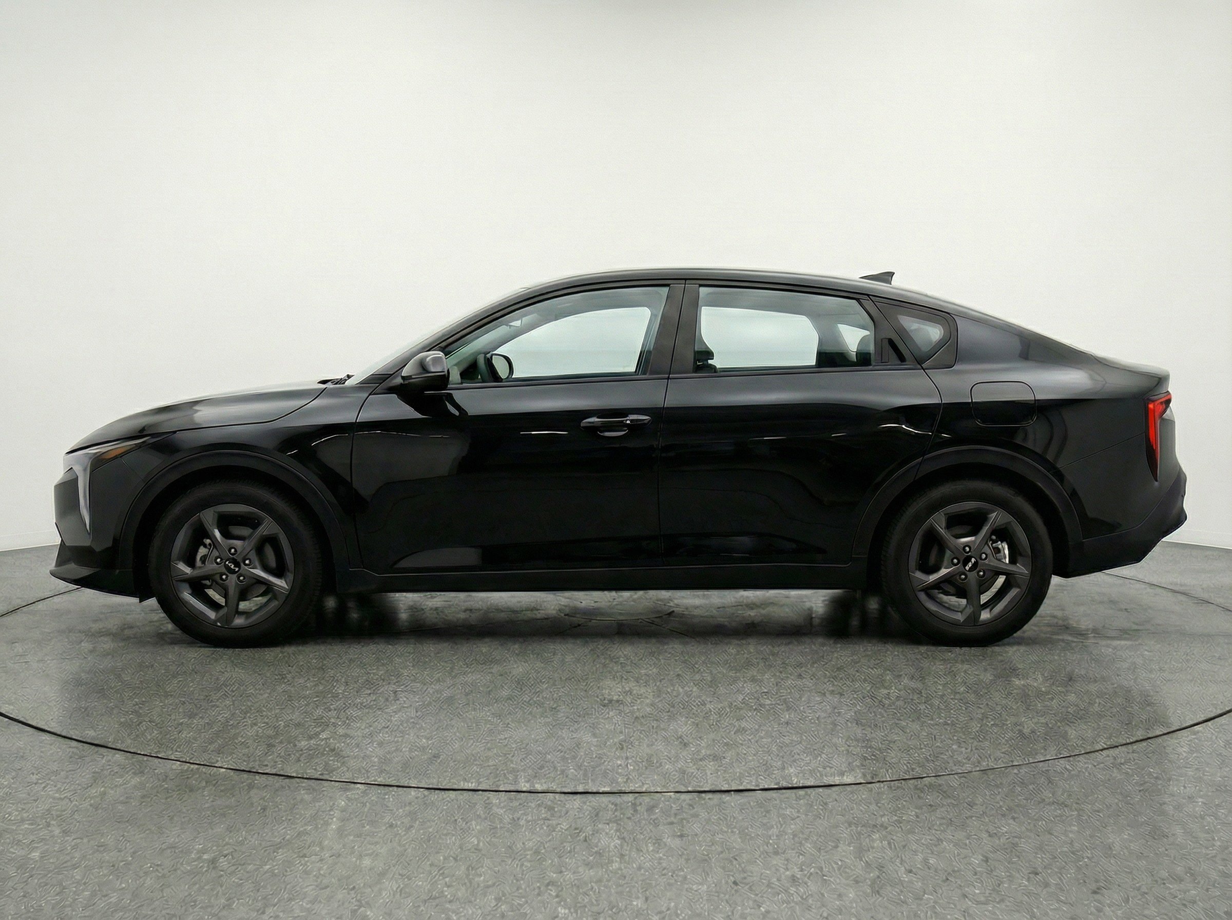 Thumbnail: 2025 Kia K4 - 3