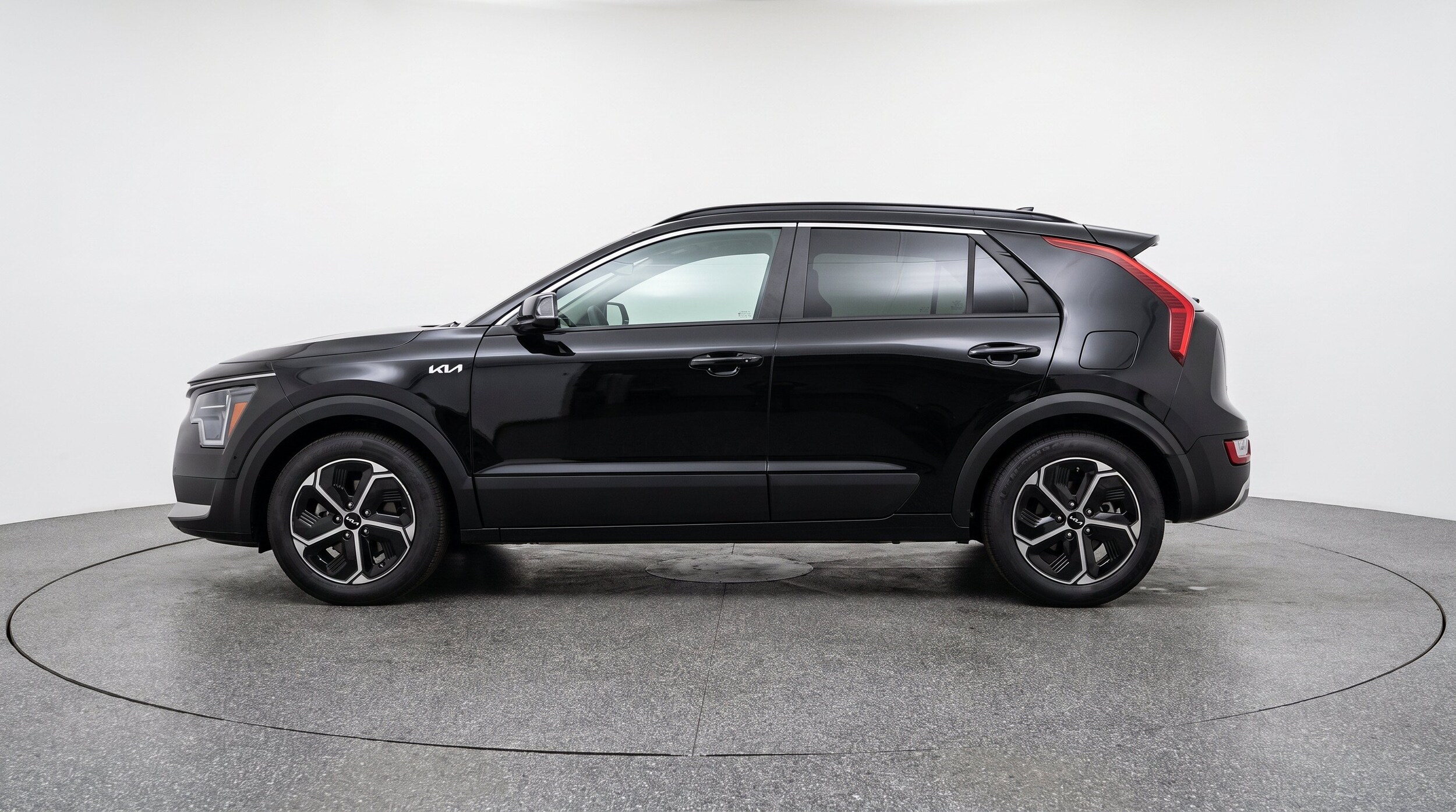 Thumbnail: 2026 Kia Niro - 3