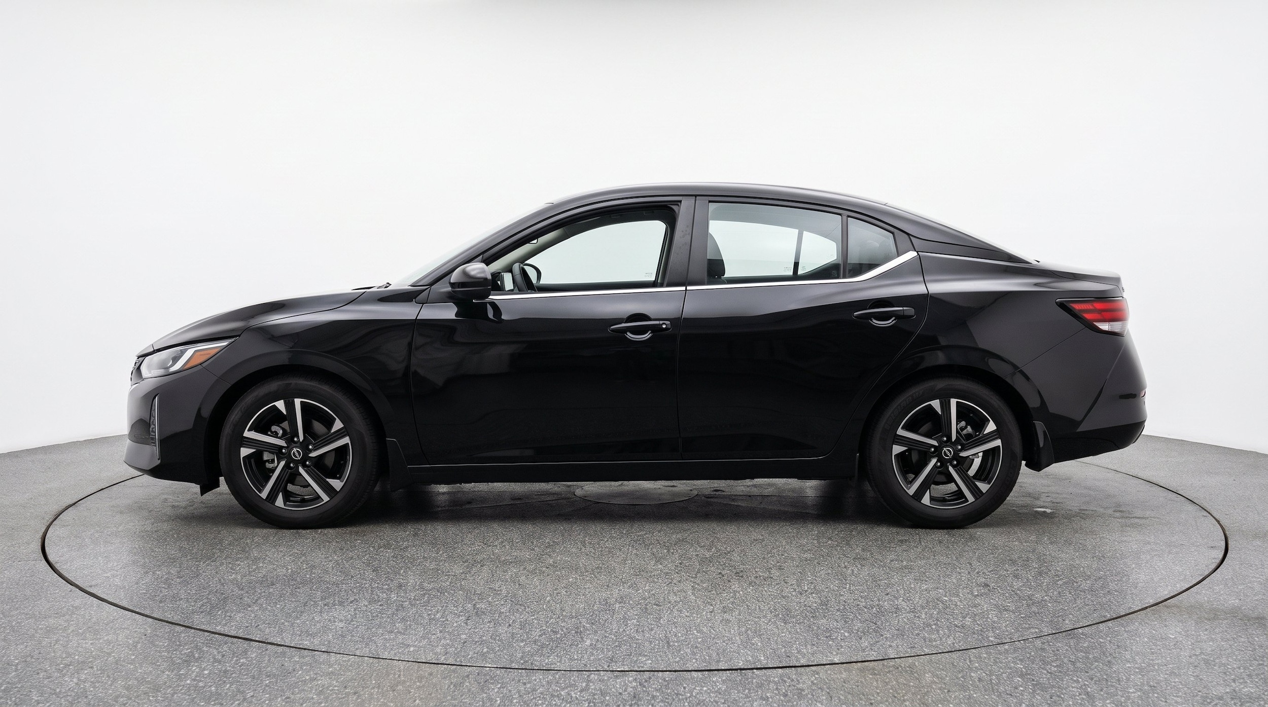 Thumbnail: 2025 Nissan Sentra - 3