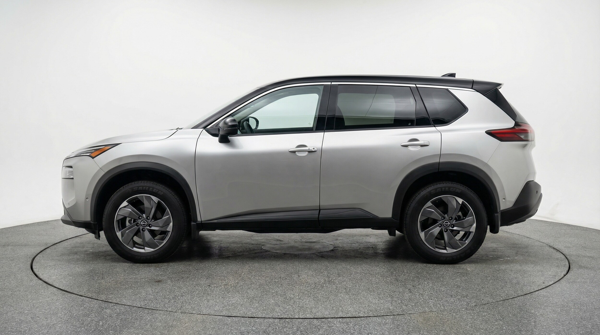 Thumbnail: 2025 Nissan Rogue - 4