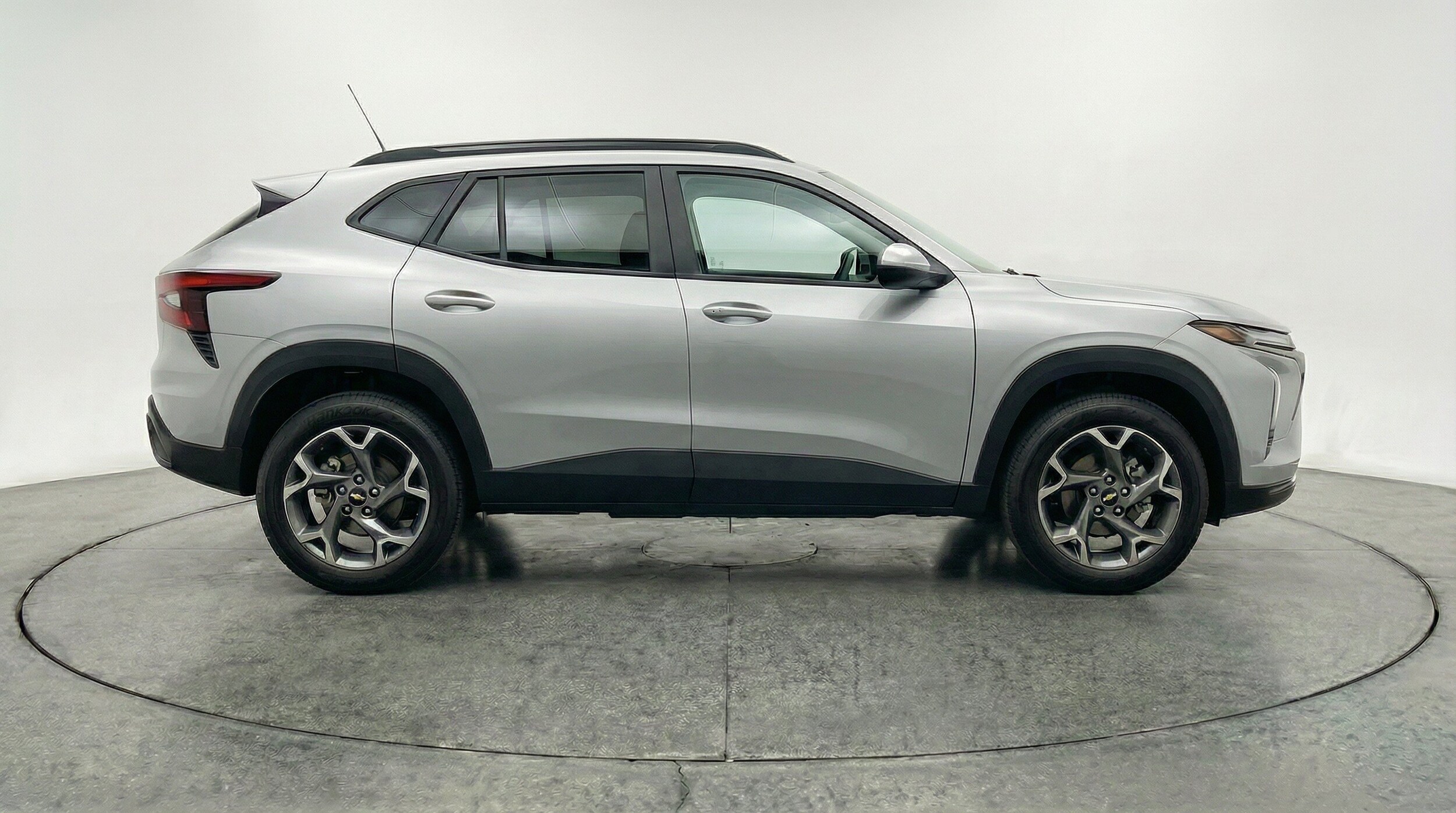 Thumbnail: 2025 Chevrolet Trax - 11
