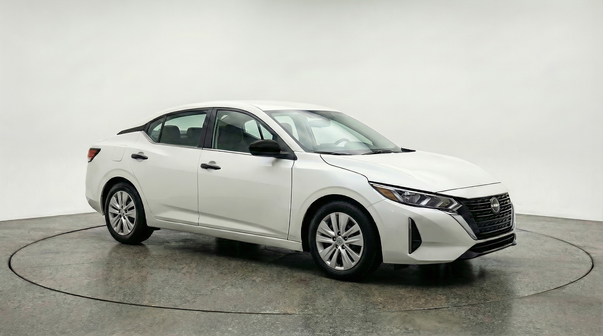 Thumbnail: 2025 Nissan Sentra - 1