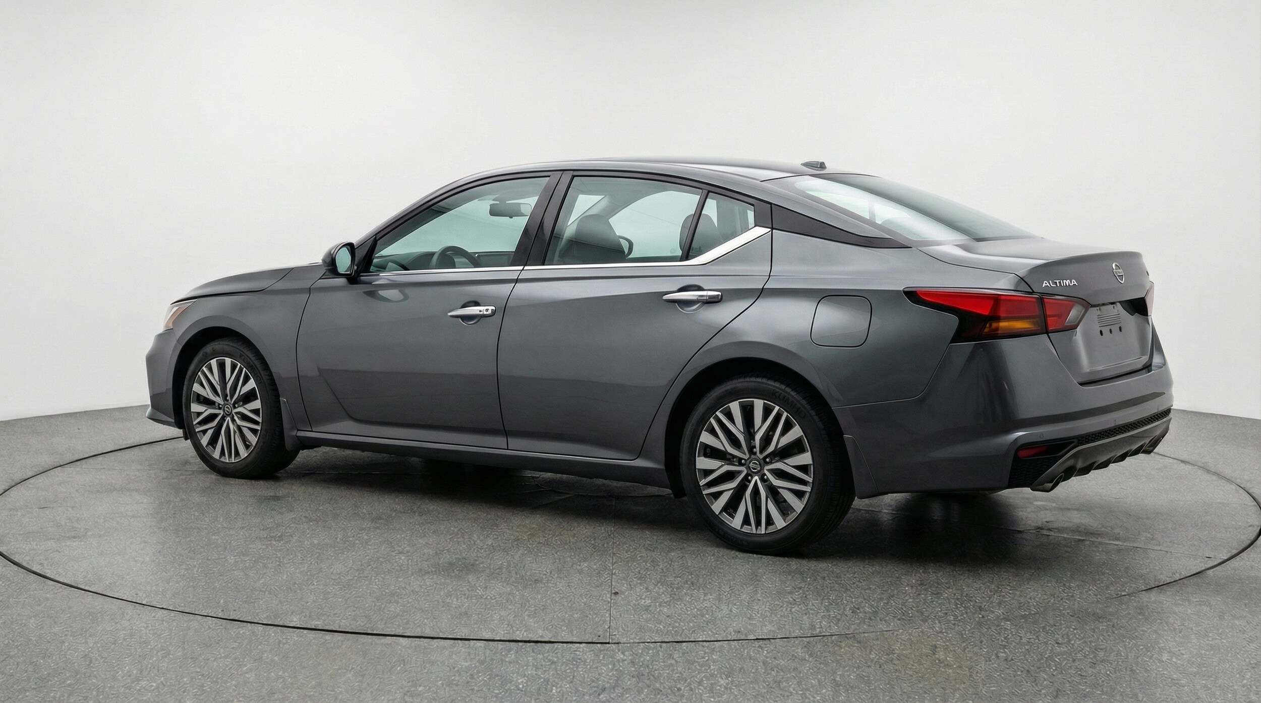 Thumbnail: 2025 Nissan Altima - 5